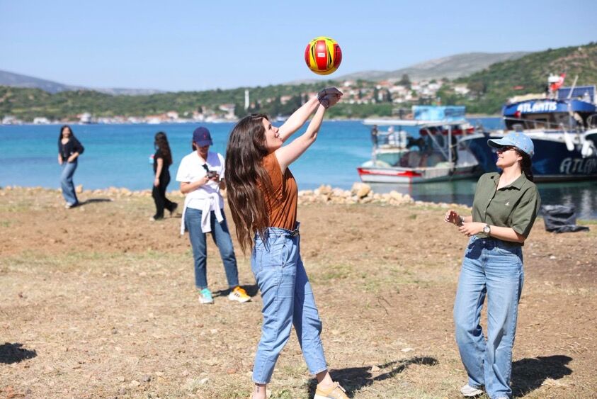 Çeşme’de Unutulan Hıdırellez Geleneği Yassıada’da