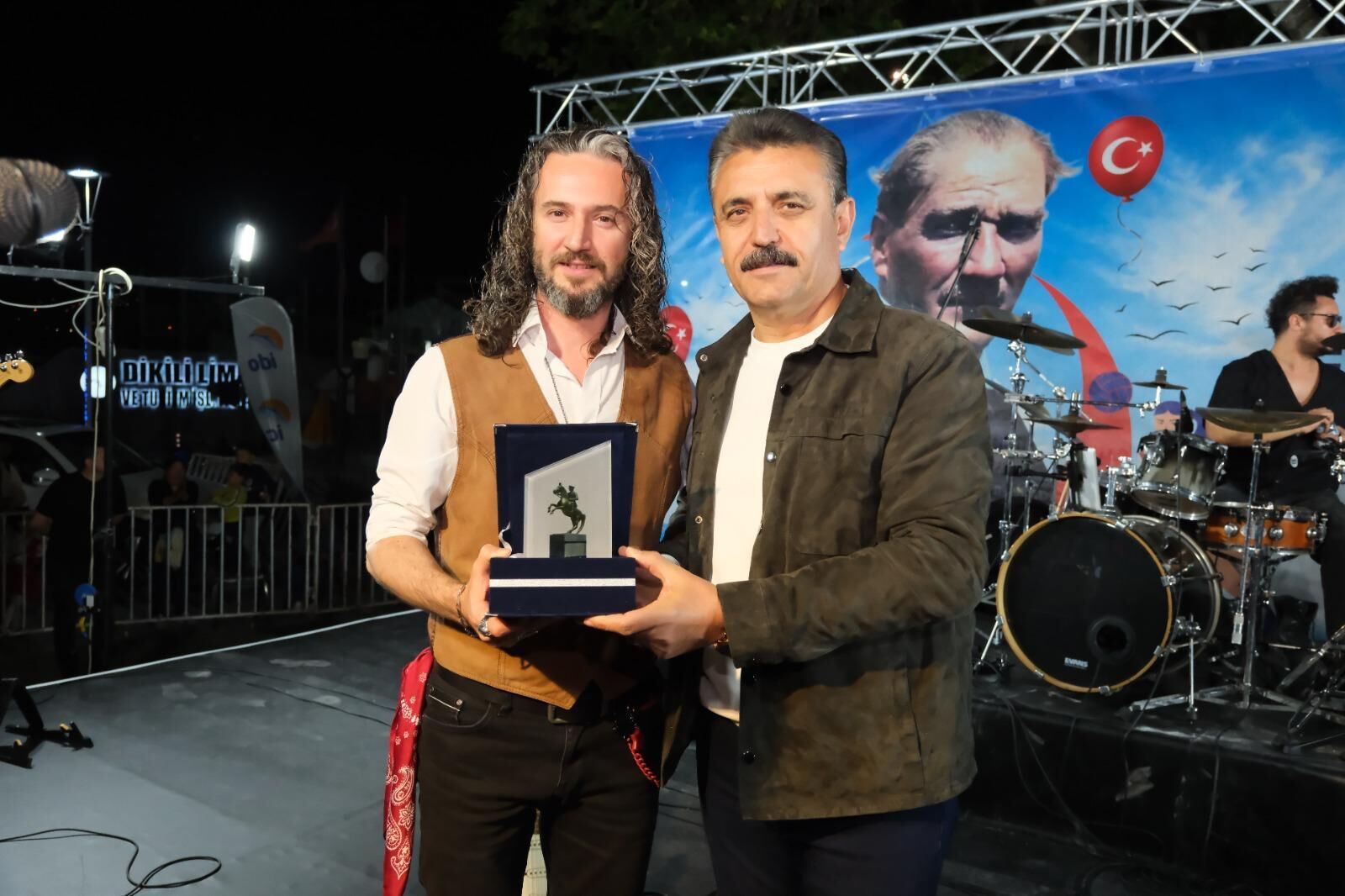 Dikili’de 19 Mayıs Coşkusu Meydanlara Taştı (3)
