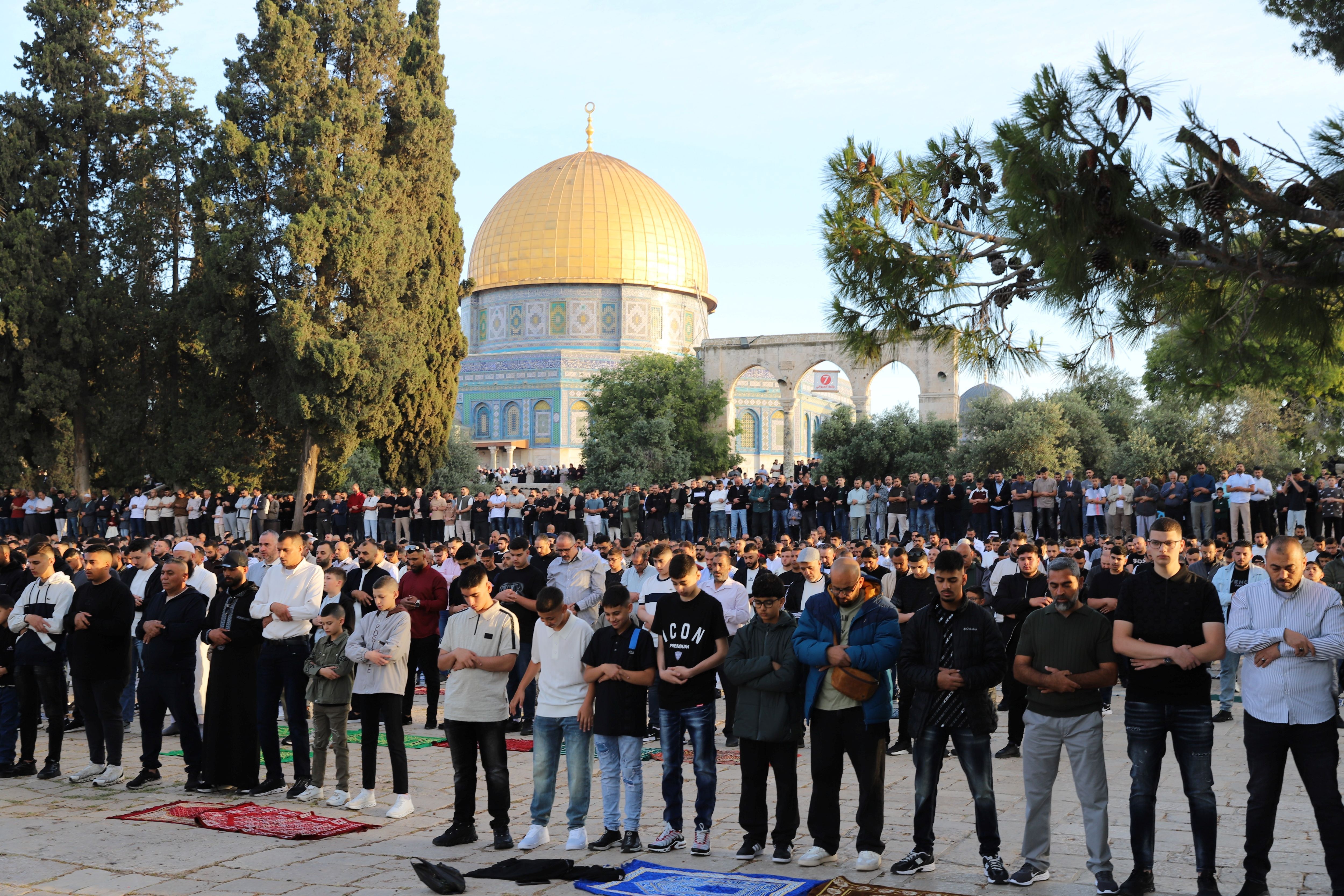 Doğu Kudüs’te 140 Bin Kişi Mescid I Aksa’da Bayram Namazı Kıldı (4)