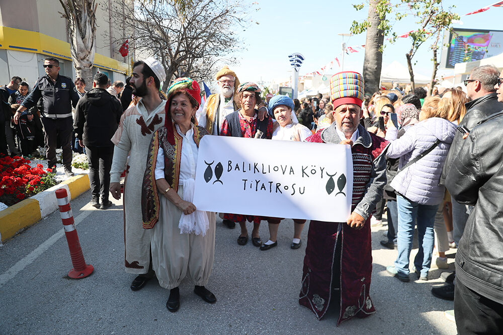 Enginar Festivali Urla Sokaklarını Renklendirdi (5)