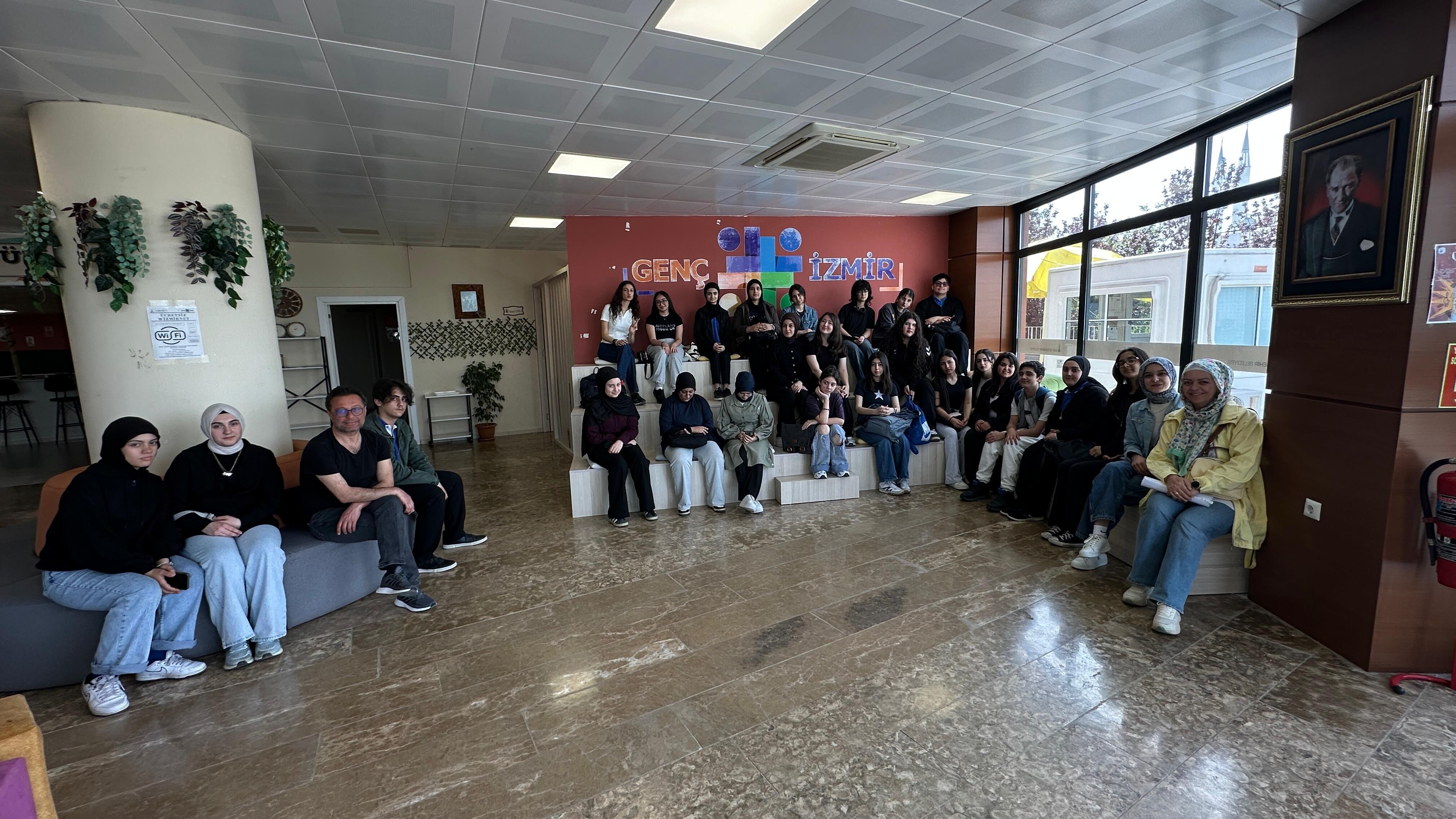 Genç İzmir Siber Zorbalığa Karşı Harekete Geçti7