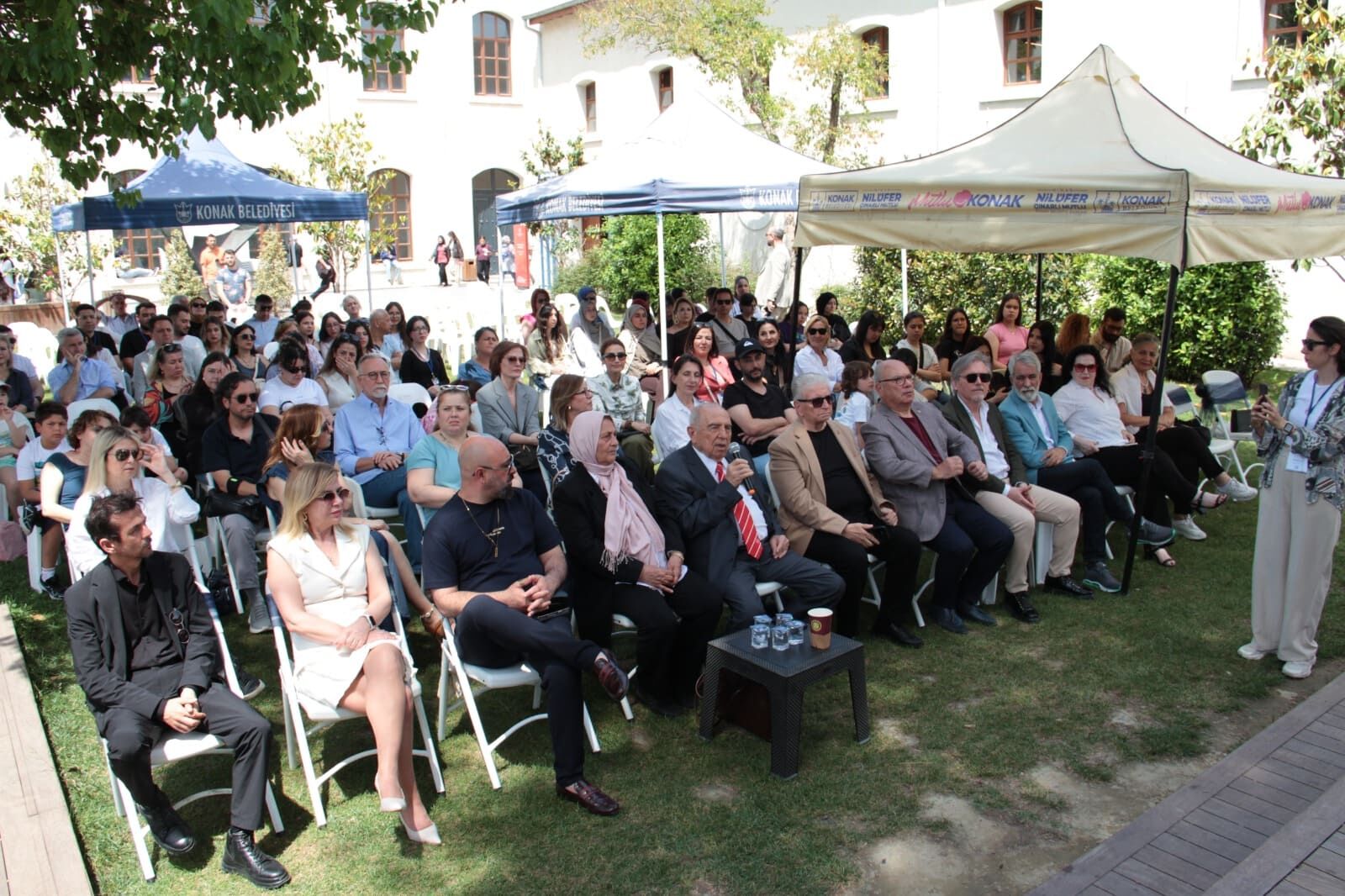 Gençlerin Sessiz Mücadelesi İzmir’de Gündeme Taşındı (1)