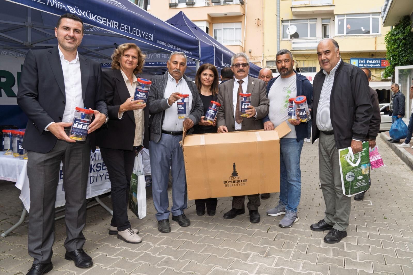 İzmir Büyükşehir’den Incir Üreticisine ‘Ekşilik Böceği’ Kalkanı! (3)