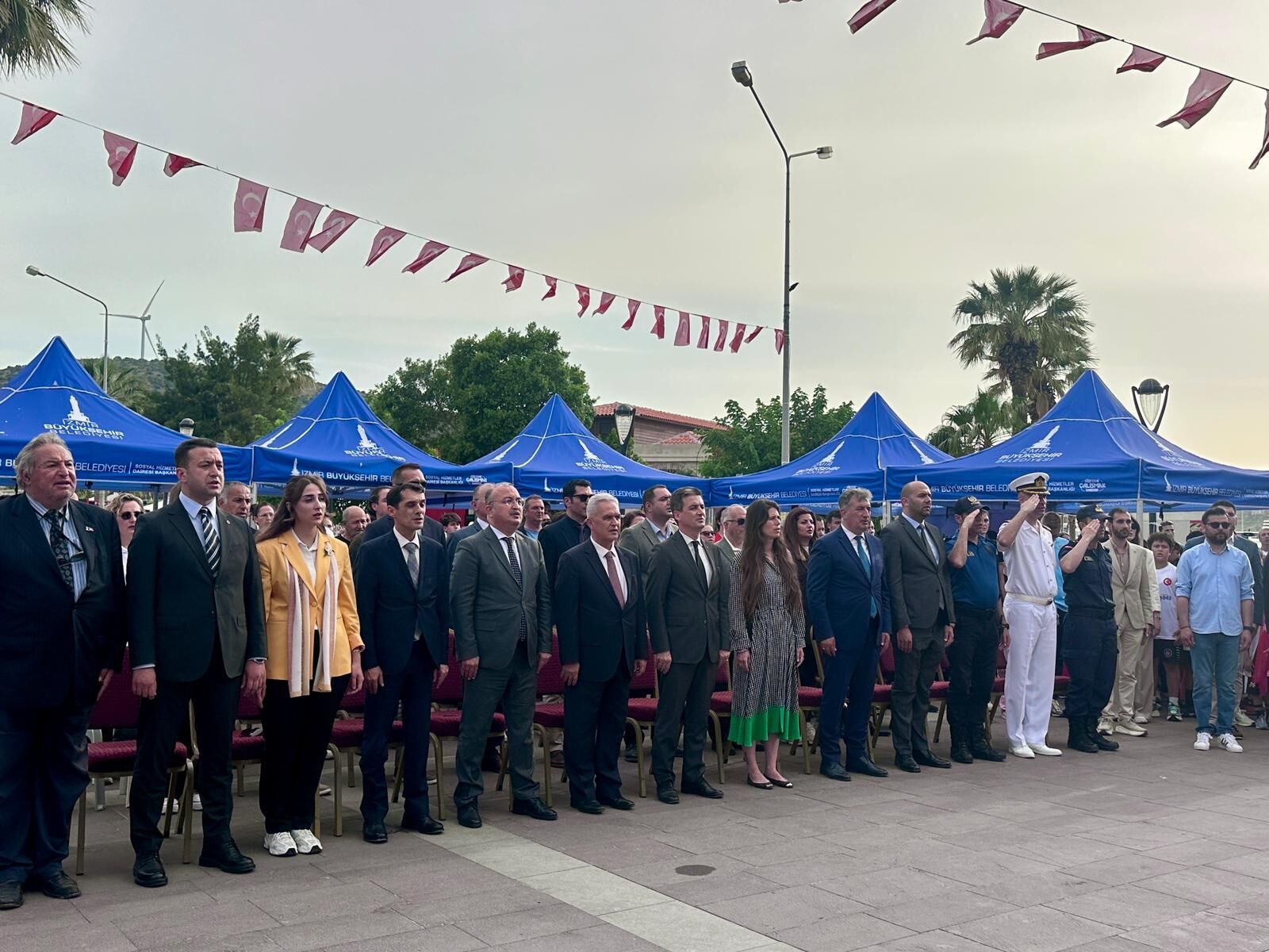 İzmir Valiliği Himayesinde, Çeşme Belediyesi Ve Çeşme Kaymakamlığı Ev Sahipliğinde Düzenlenen 19. Yarımada Spor Oyunları, Mehmetçik Parkı’ndan Başlayan Kortej Yürüyüşü Ve Cumhuriyet Meydanı’nda Gerçekleştirilen Görkemli (3)