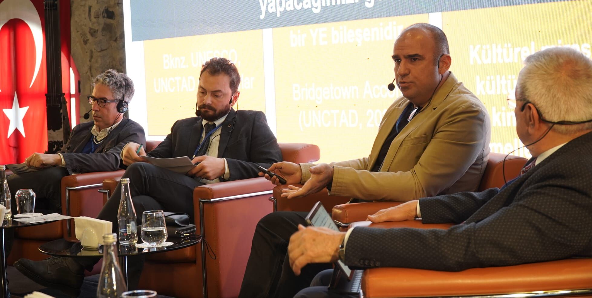 İzmir’de Sanat Rotası Şekilleniyor (2)