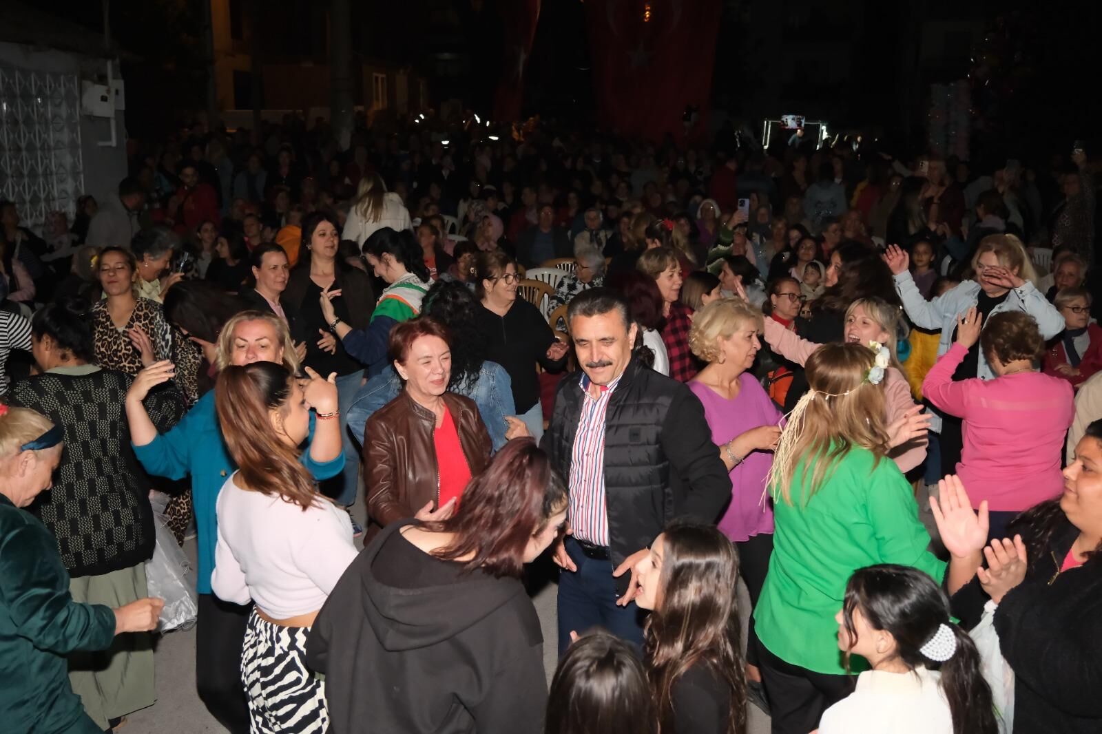 İzmir’in Dikili Ilçesinde Hıdırellez (2)