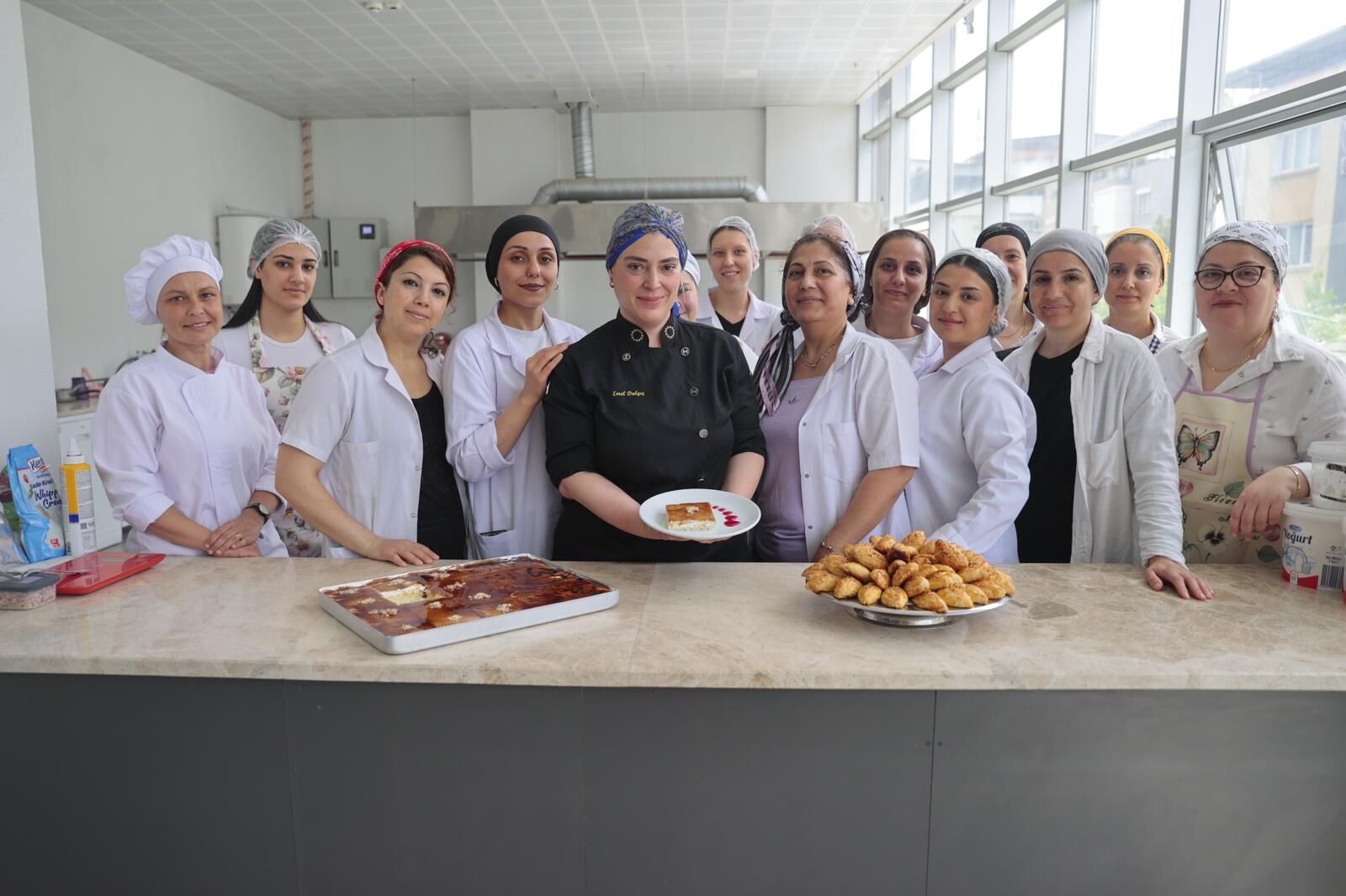 Konak’ta Pastacılık Eğitimi Iş Kapısına Dönüştü (2)