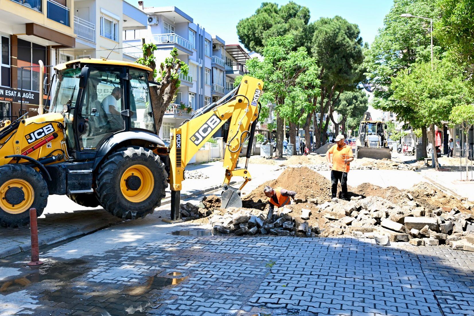 Manisa’nın Salihli Ilçesinde Yıllardır Yaşanan Su Kesintileri Ve Boru Patlaklarına Kalıcı Çözüm Için Harekete Geçildi. (1)