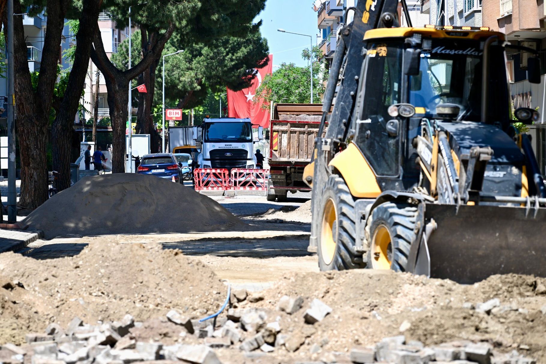 Manisa’nın Salihli Ilçesinde Yıllardır Yaşanan Su Kesintileri Ve Boru Patlaklarına Kalıcı Çözüm Için Harekete Geçildi. (2)