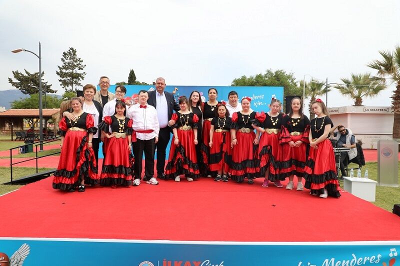 Menderes Engelsiz Festivali Ilk Gününde Yoğun Ilgi Gördü (2)