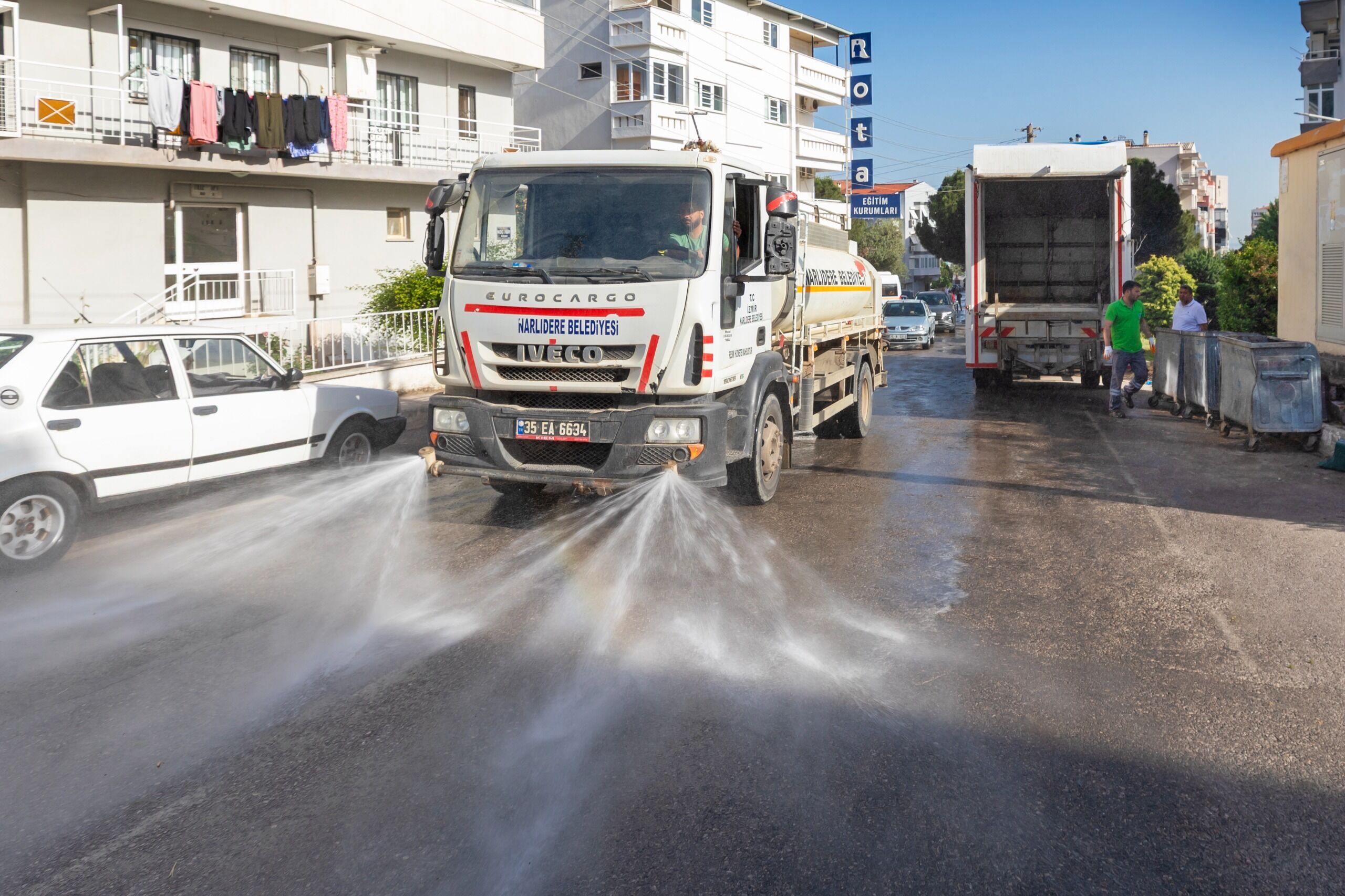 Narlıdere'de Kapsamlı Temizlik Seferberliği (2)