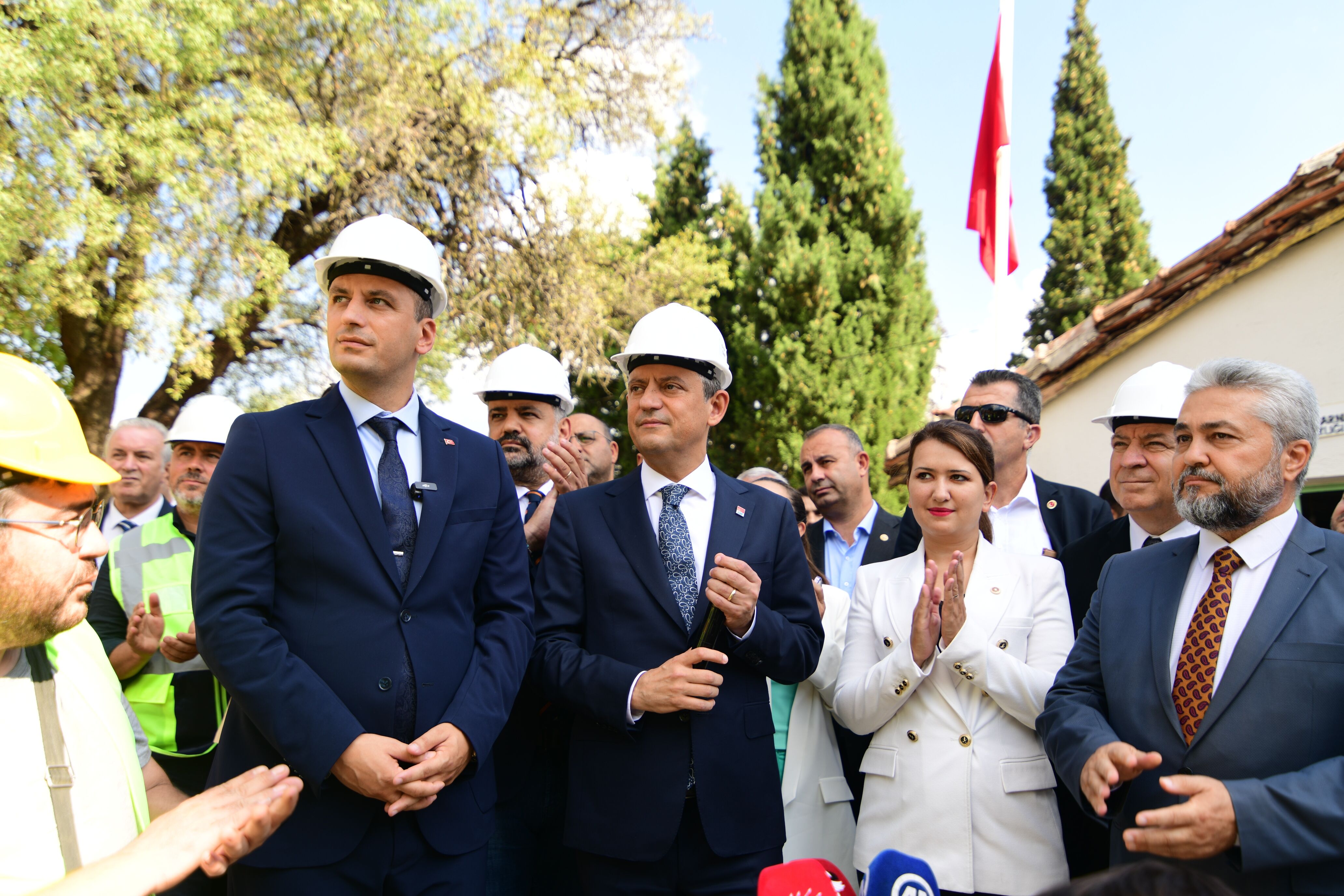 Özgür Özel Açılıiş (3)