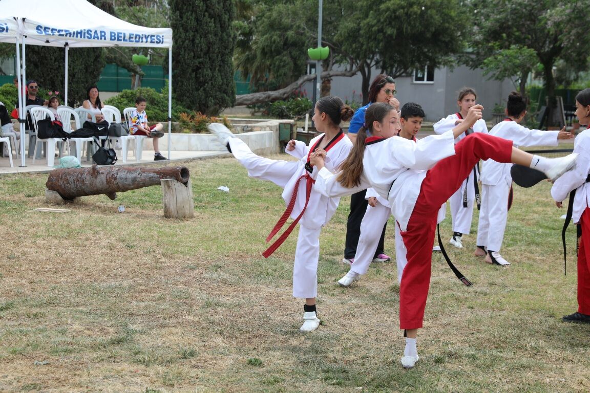 Seferihisar Sığacık 19 Mayıs (6)