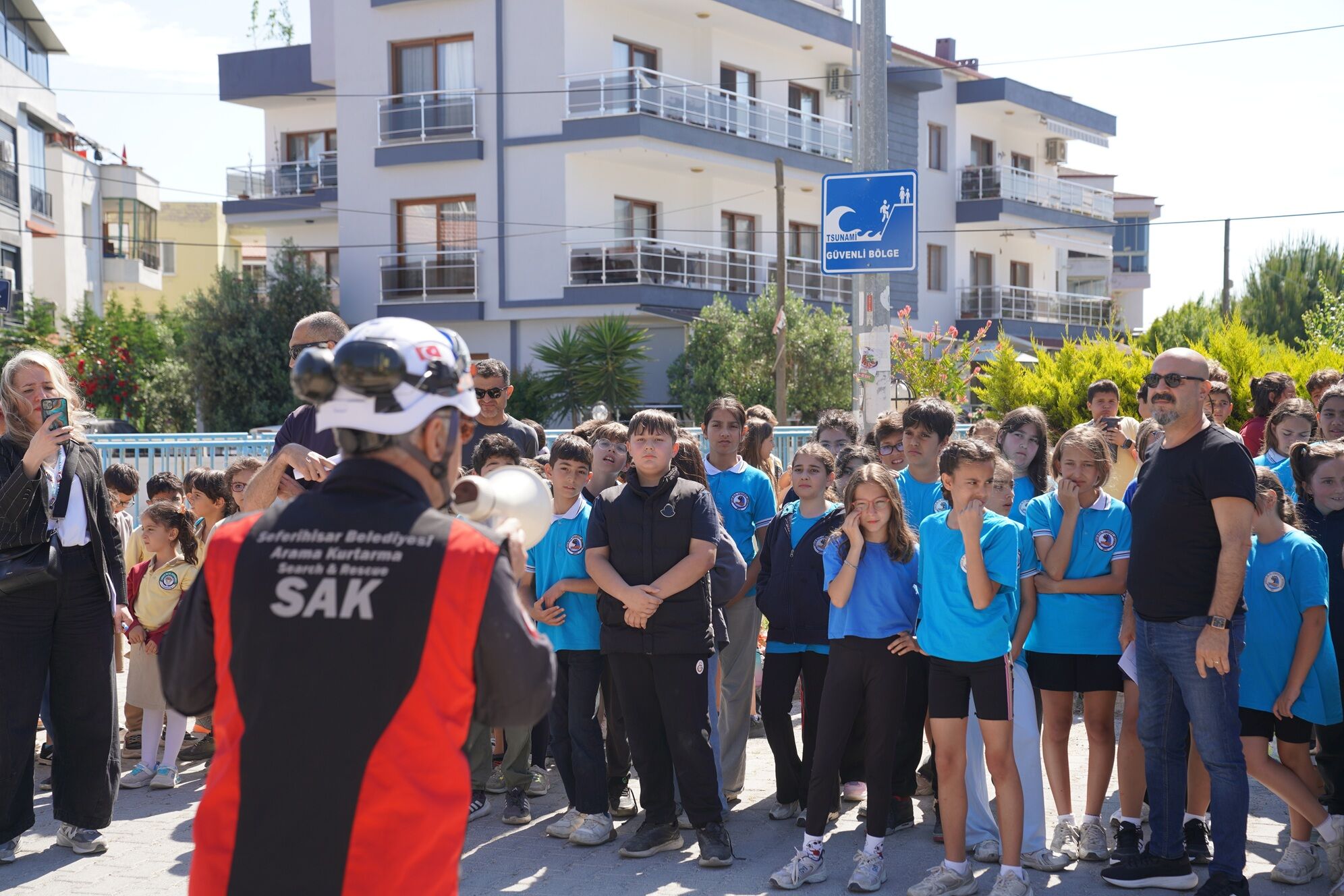Seferihisar’da Okullarda Afet Tatbikatı Düzenlendi (2)