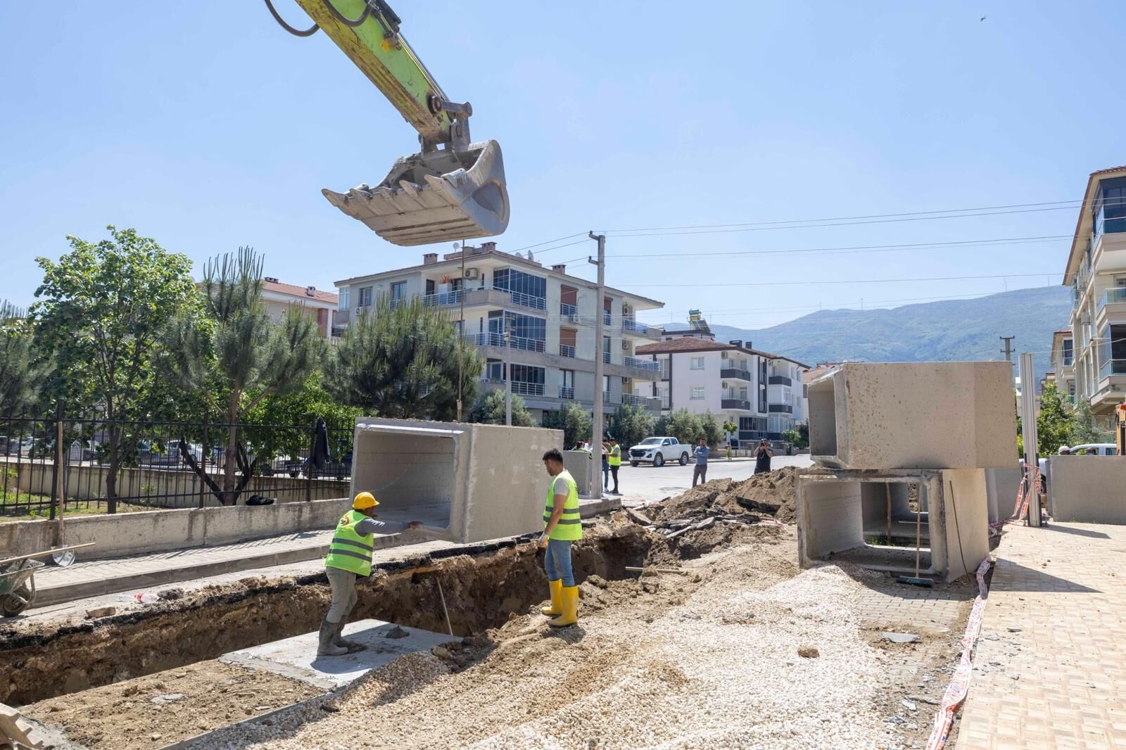 Tire’de Altyapı Atağı Sürüyor 300 Milyon Liralık Yatırımda Çalışmaların Yüzde 60’I Tamamlandı (6)