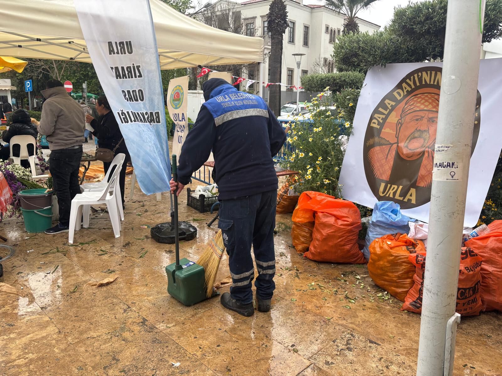 Urla Enginar Festivali'nde 'Fiyat' Krizi Üreticinin Tezgahı Kaldırıldı! (3)