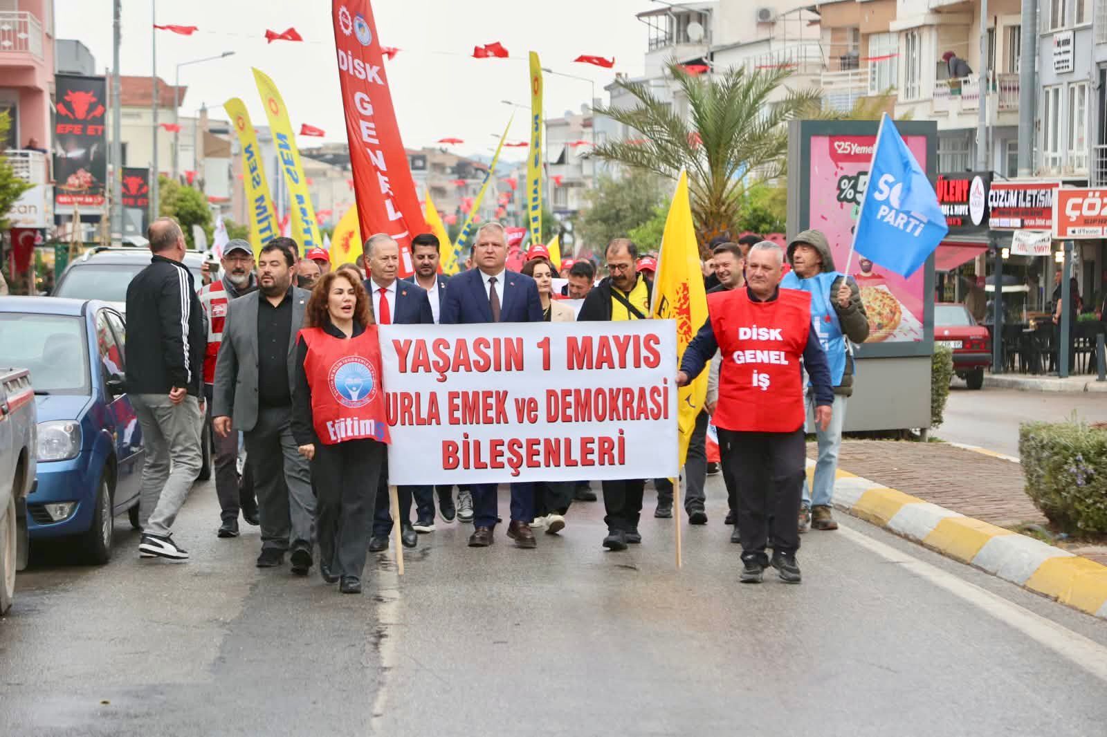 Urla’da 1 Mayıs Mesajı “Adalet Olmadan Huzur Olmaz” (2)