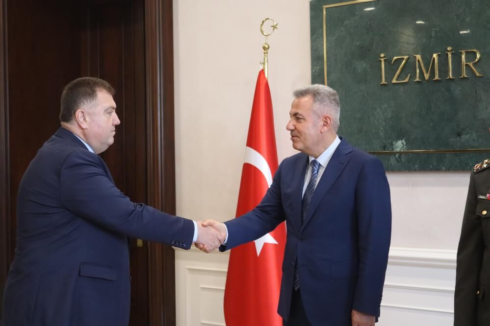 Vali Elban Izmir Protokolüyle Bayramlaştı (1)
