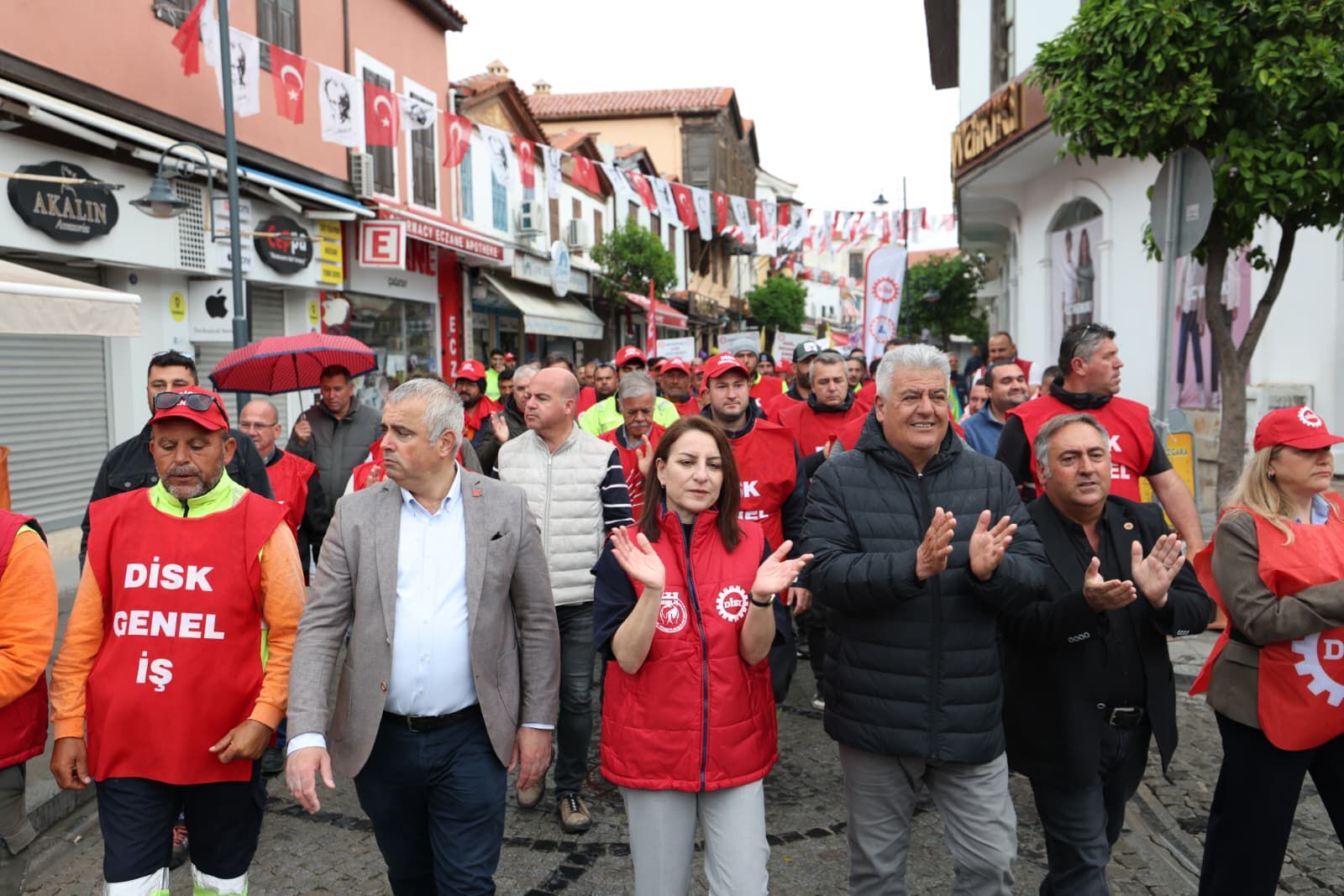 ÇEŞME 1 MAYIS
