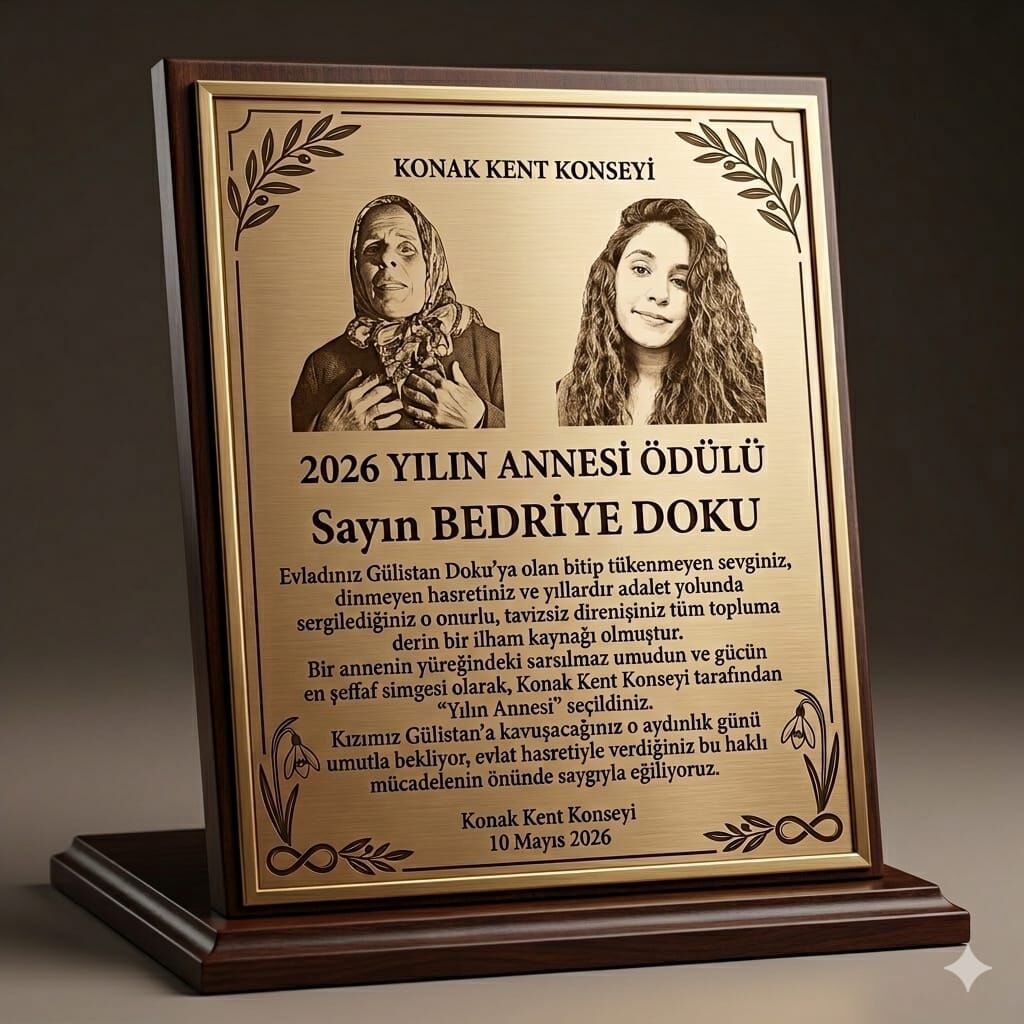 Konak Kent Konseyi’nden Bedriye Doku’ya Yılın Annesi ödülü verildi