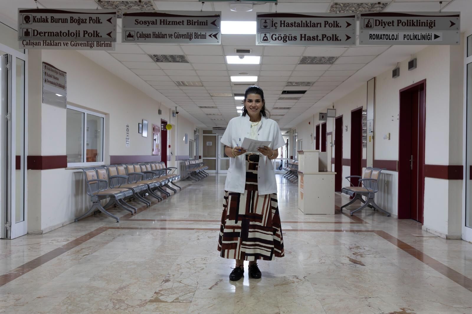 İzmir Büyükşehir Belediyesi Eşrefpaşa Hastanesi’nde görev yapan Diyetisyen Dilara Demirkan, yıllardır mücadele ettiği fazla kilolarından kurtularak dikkat çekici bir başarı hikâyesine imza attı.