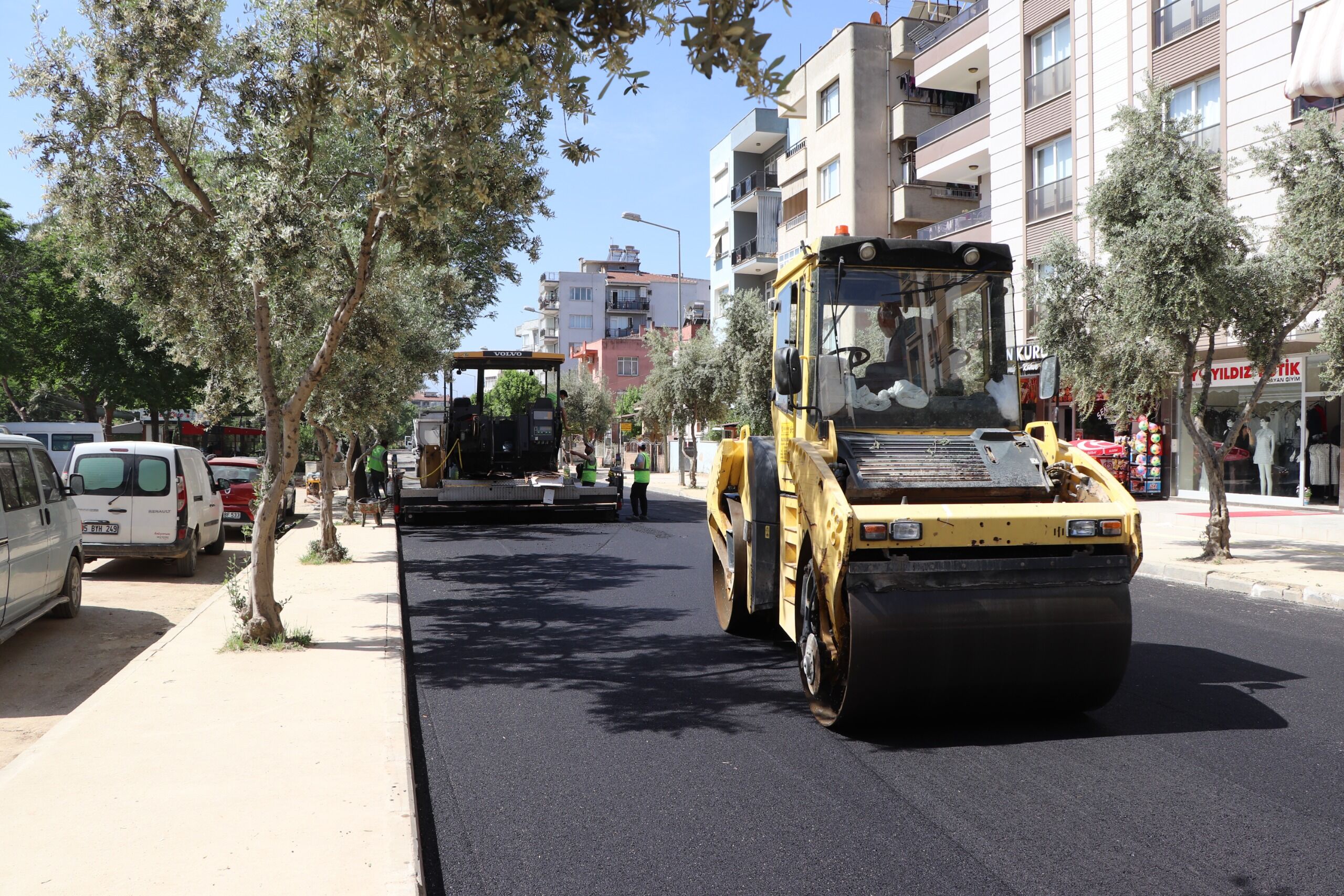 Ödemiş’te altyapı yatırımlarının ardından üstyapı çalışmaları hızlandı