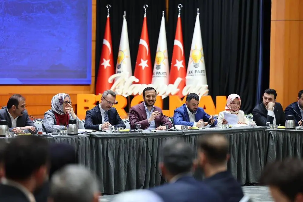 Ak Parti İstanbul’da Üye Buluşmaları Sürüyor Üye Sayısı 2 Milyon 165 Bini Aştı (2)