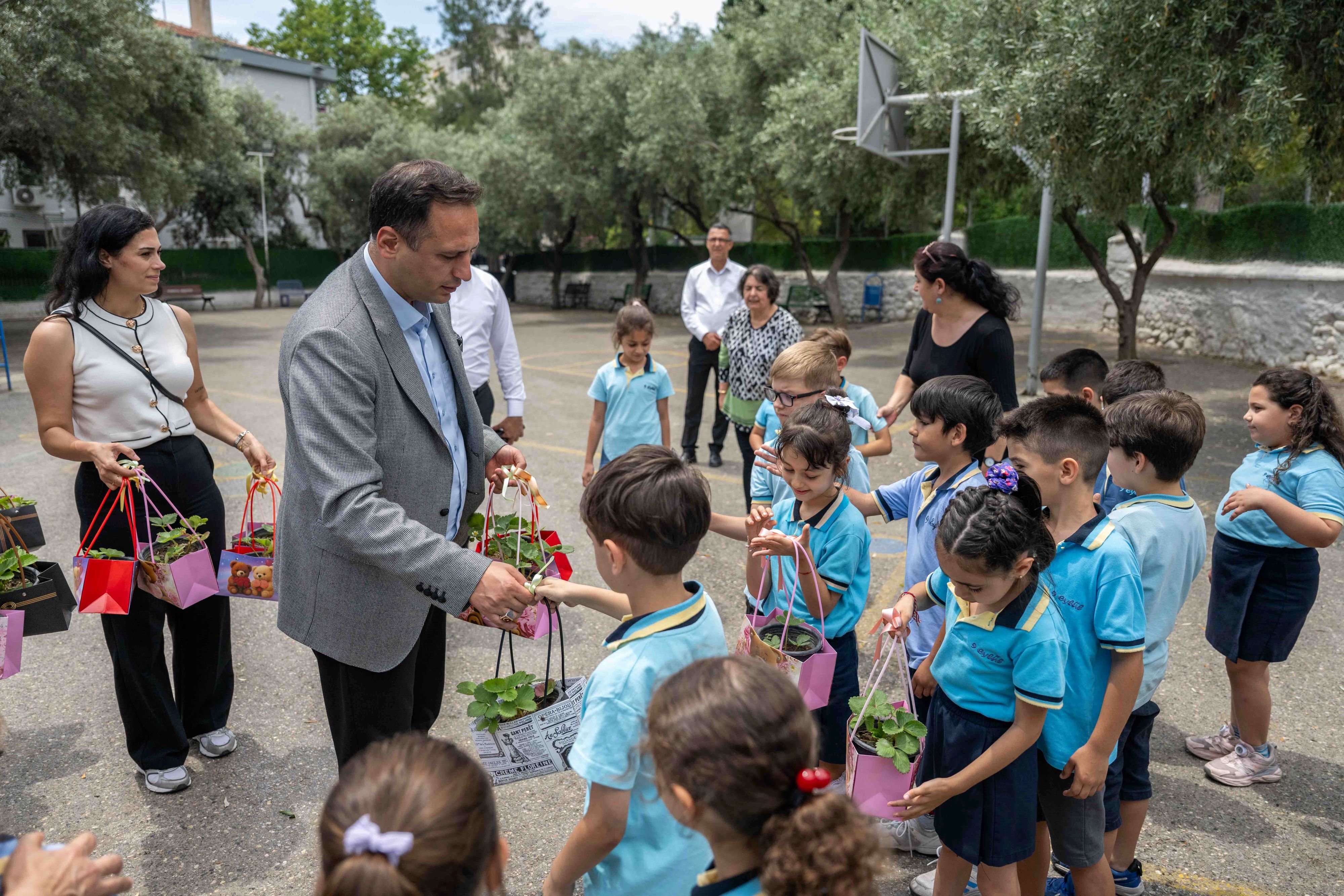 Bornova Belediyesi’nin Çocuklara Yönelik Çevre Ve Üretim Bilinci (4)