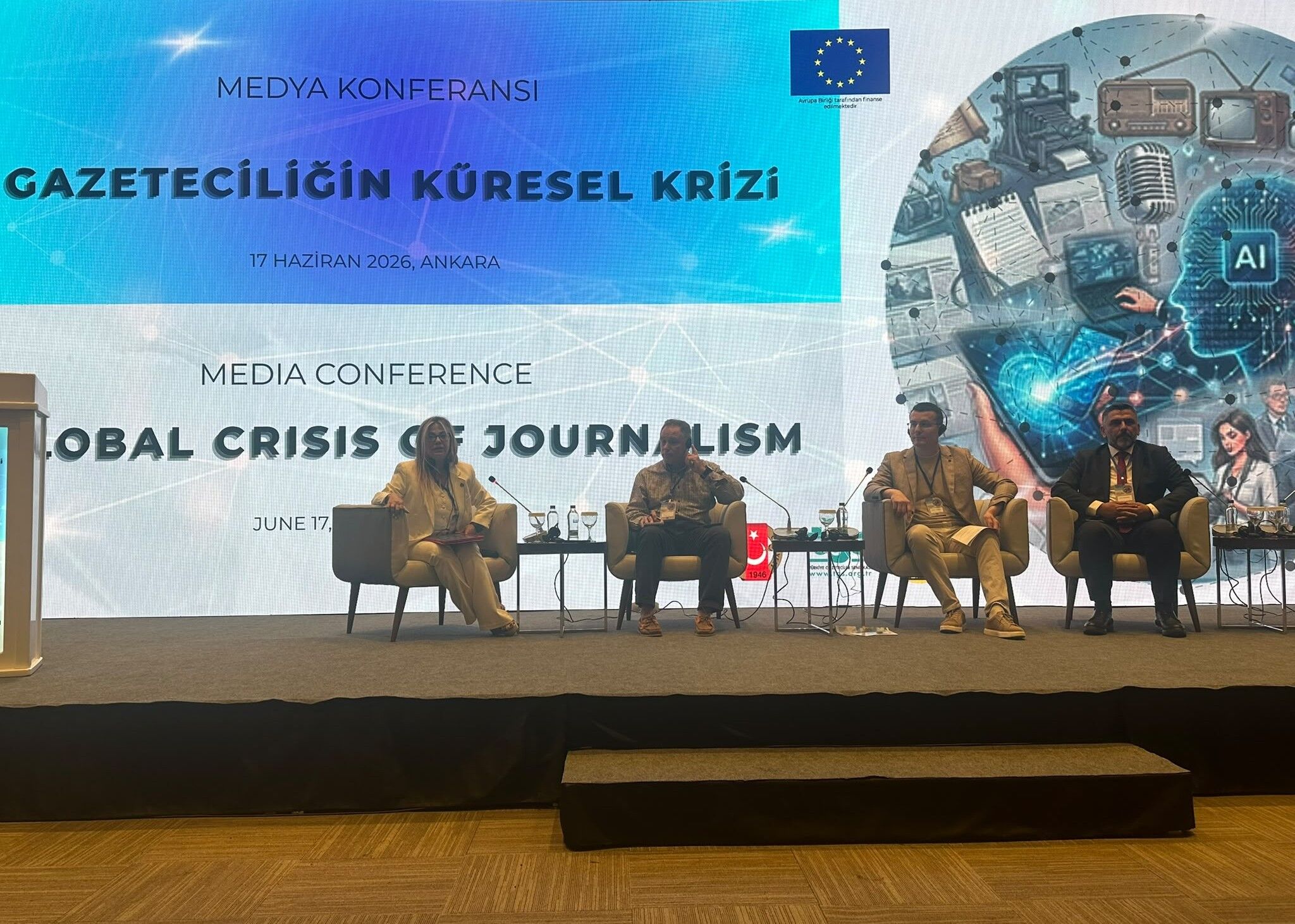‘Gazeteci̇li̇ği̇n Küresel Kri̇zi̇’ Medya Konferansi Başladi (2)