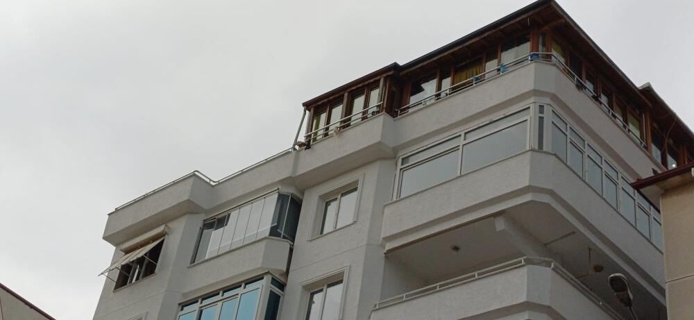 Güllü (1)