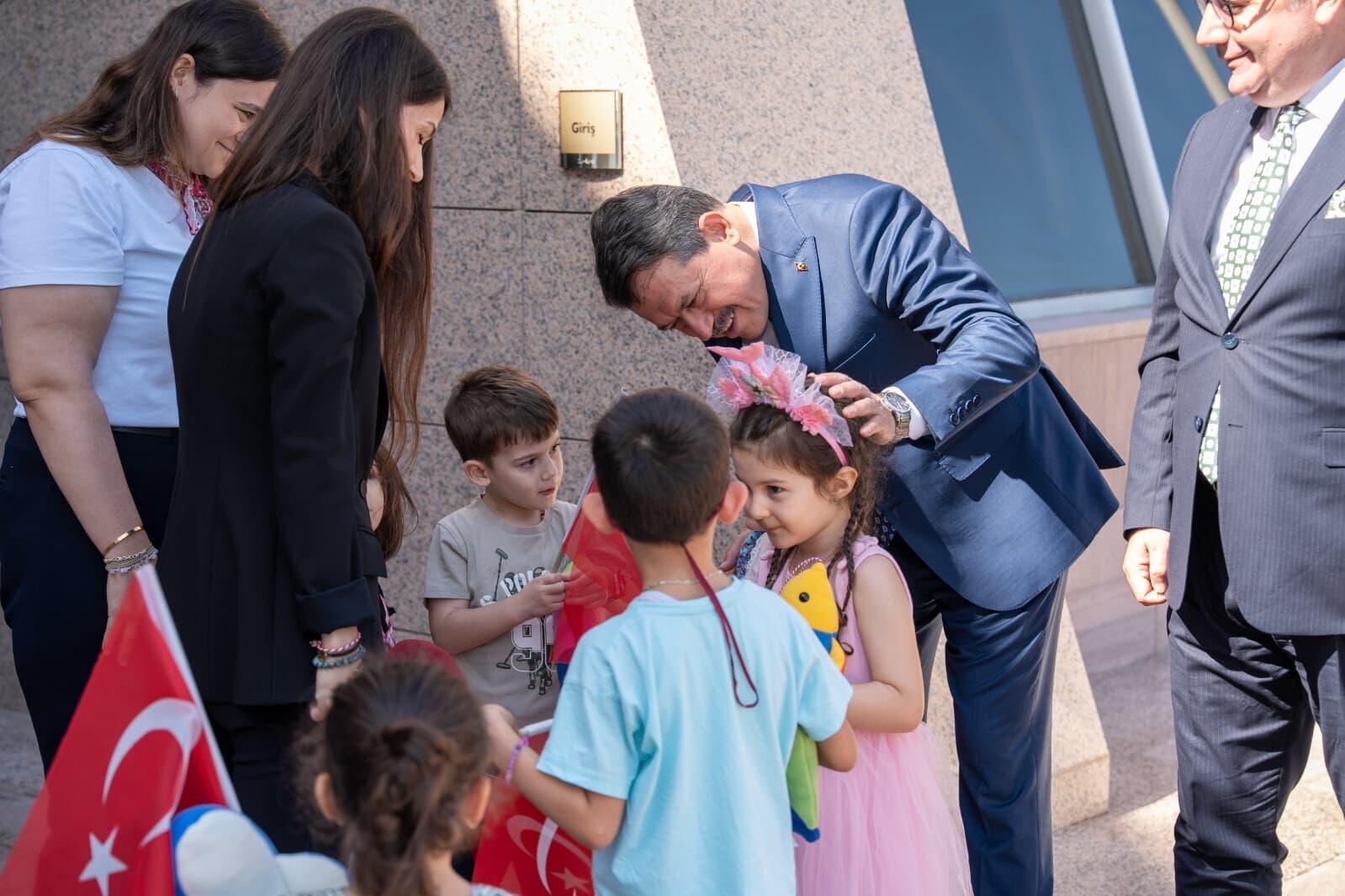 İzmir Adliyesi’nde Kurban Bayramı Öncesinde Geleneksel Bayramlaşma Programı Gerçekleştirildi (3)