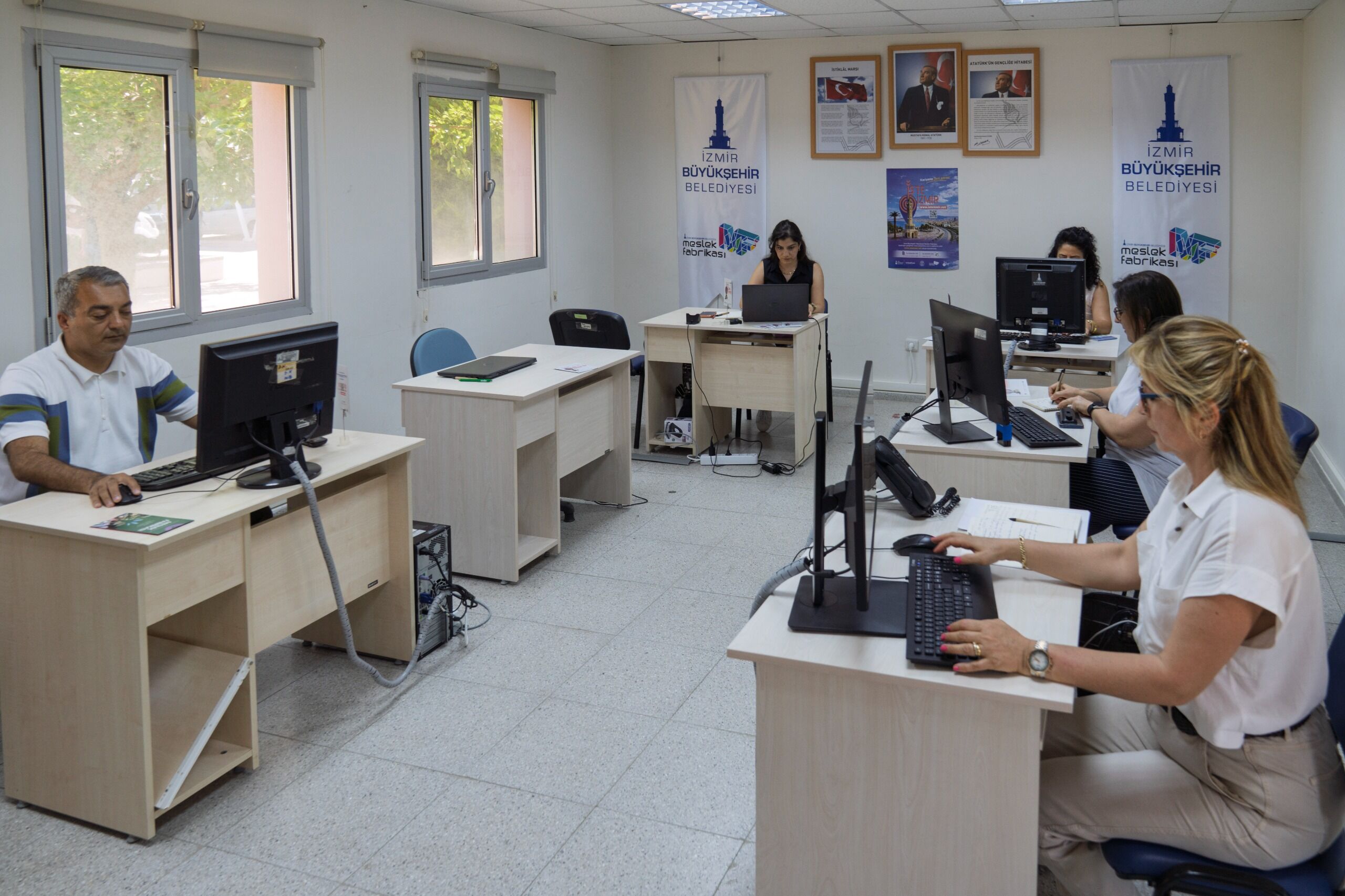 İzmir'de Iş Arayanlara Büyük Fırsat! Her Gün Bir Kişi Bu Sistem Sayesinde Işe Giriyor (2)