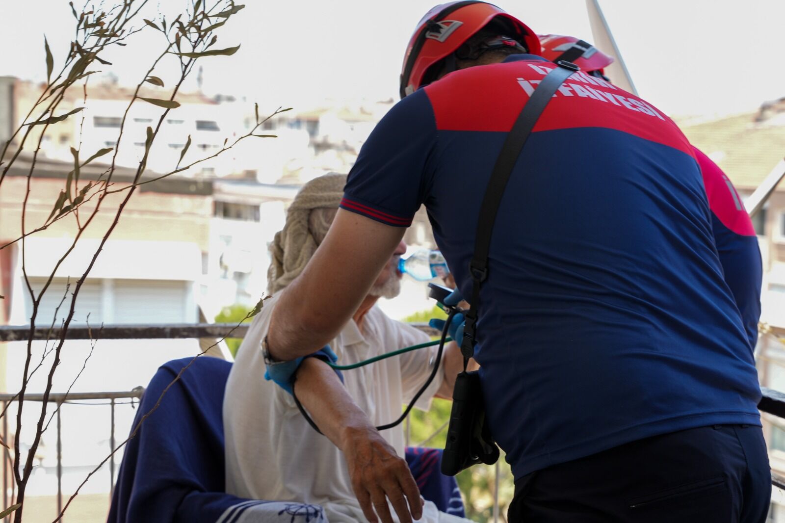 İzmir’in Karabağlar Ilçesi Üçkuyular Mahallesi (4)