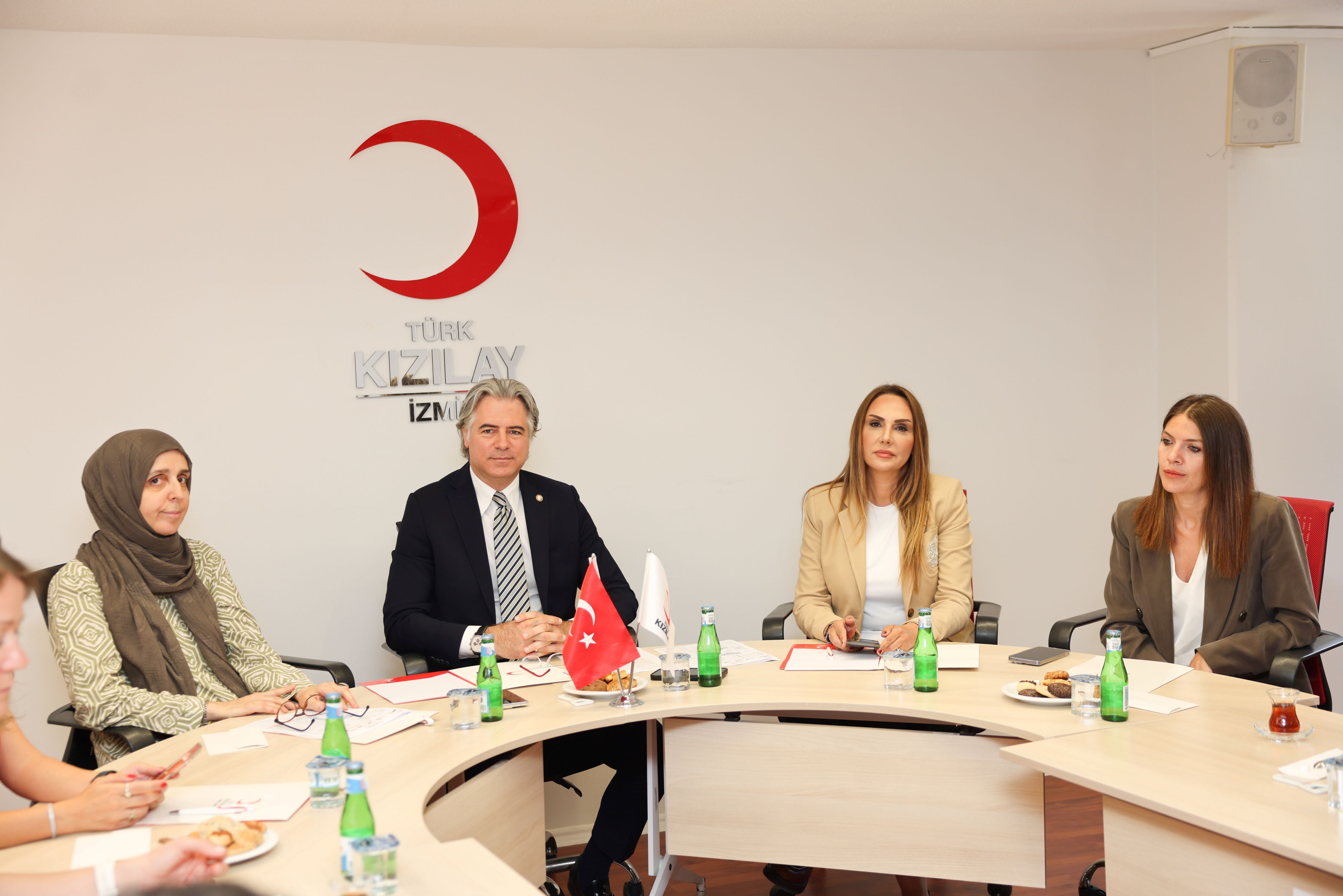 İzmirli Sanatçılar, (2)