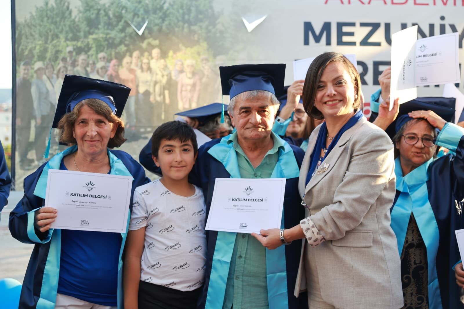 Karabağlar İleri Yaş Akademisi (1)-1