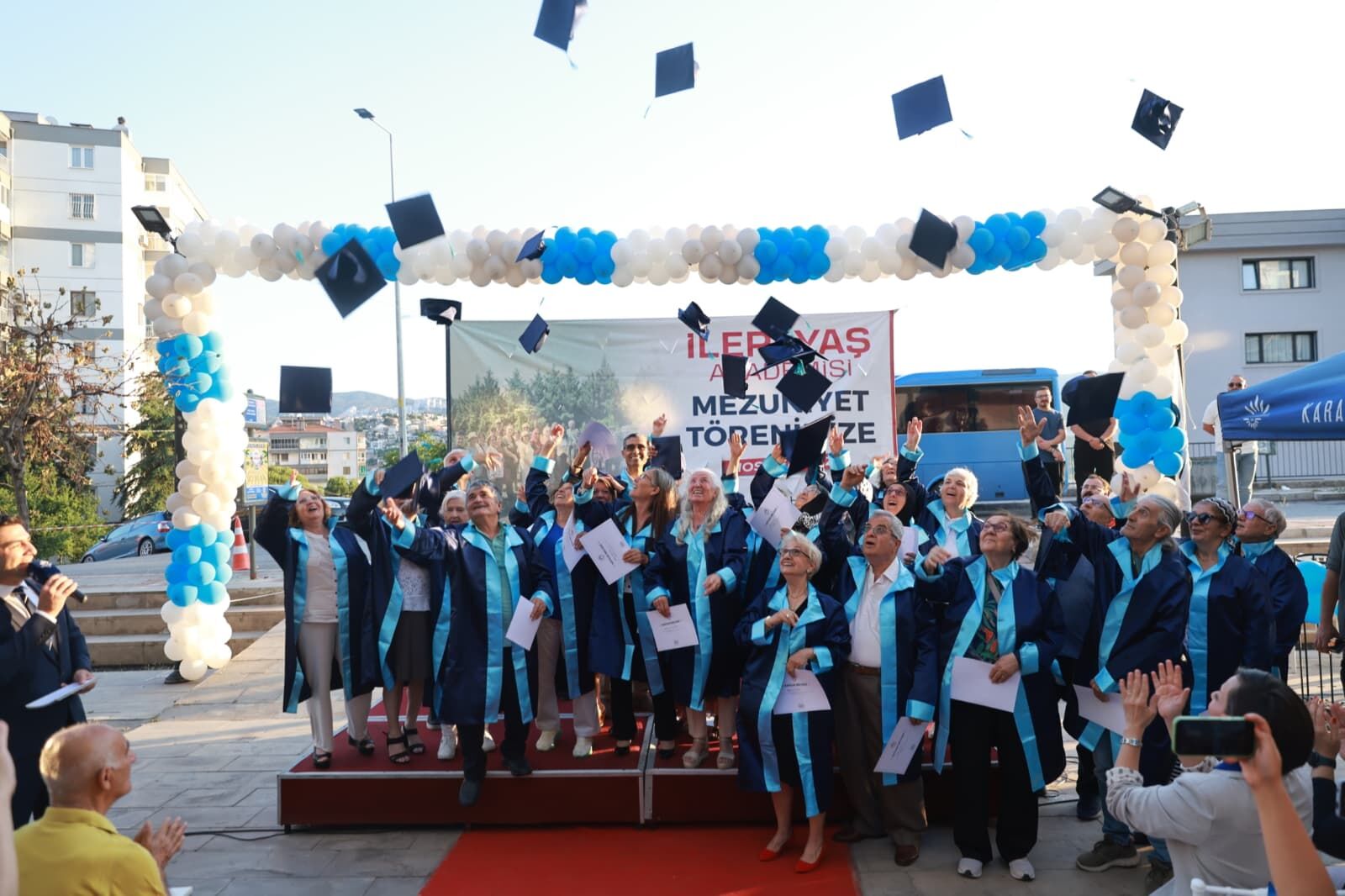 Karabağlar İleri Yaş Akademisi (7)