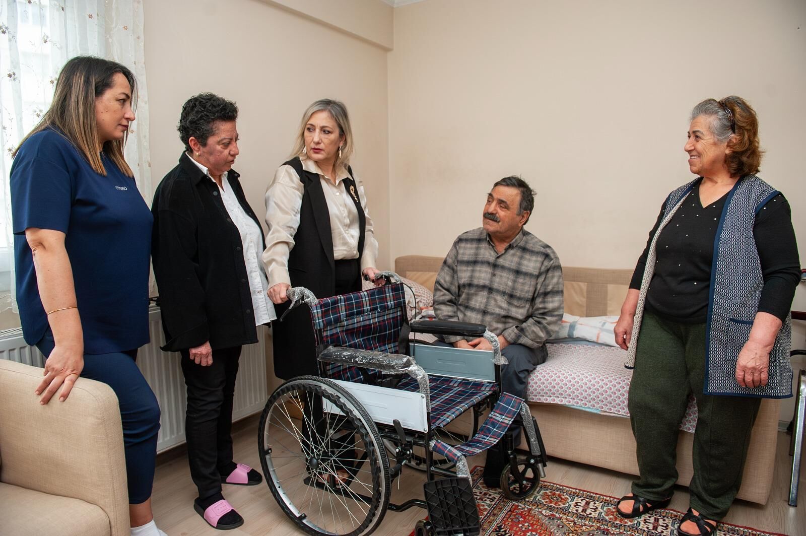 Karşıyaka’da 1 Ton Kapakla Büyük Dayanışma (6)