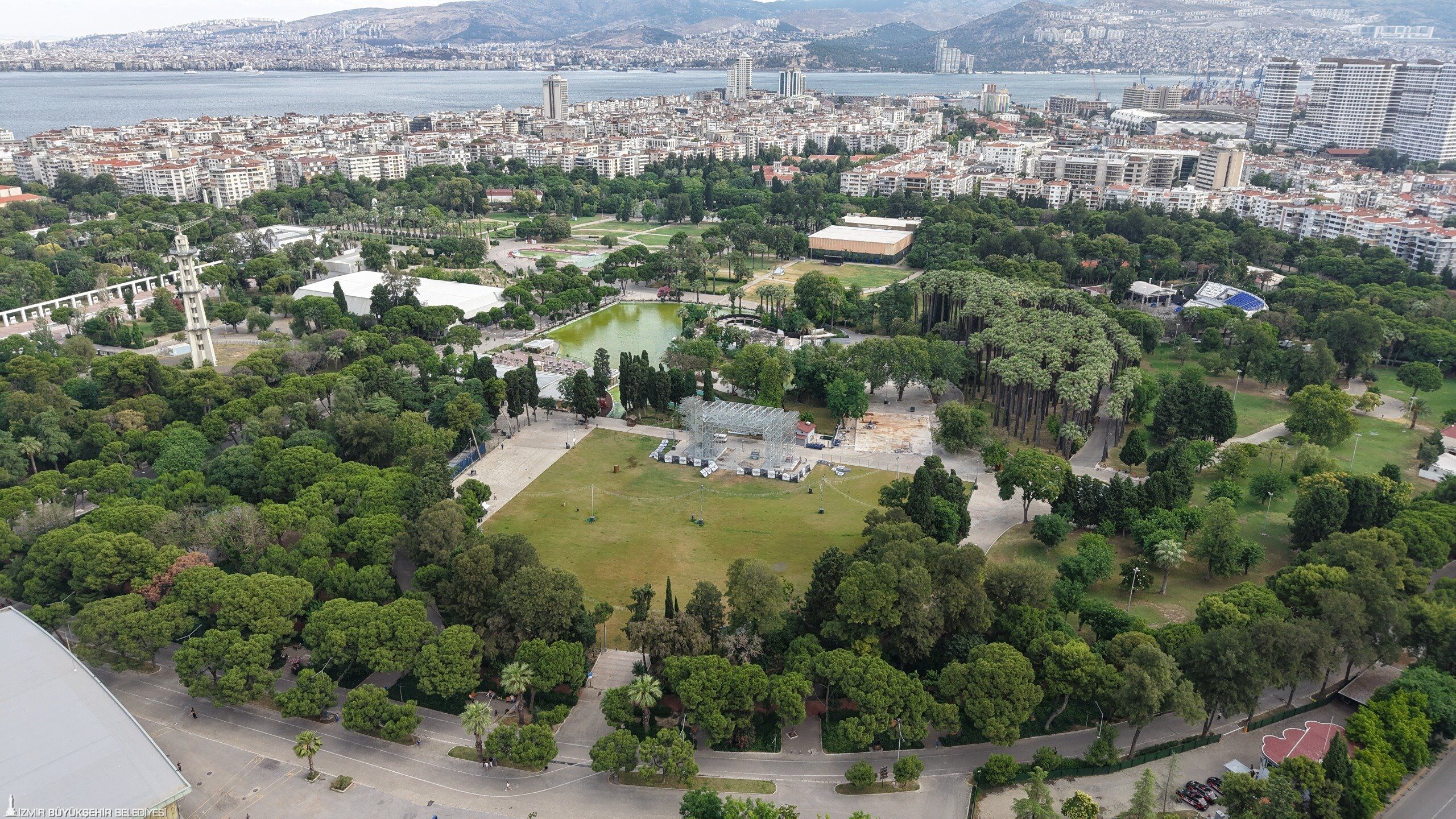 Kültürpark’taki Eski Lunapark Alanı, Yaklaşık 16 Bin Kişilik Kapasiteye Sahip Yeşil Bir Etkinlik Alanına Dönüştürüldü (2)
