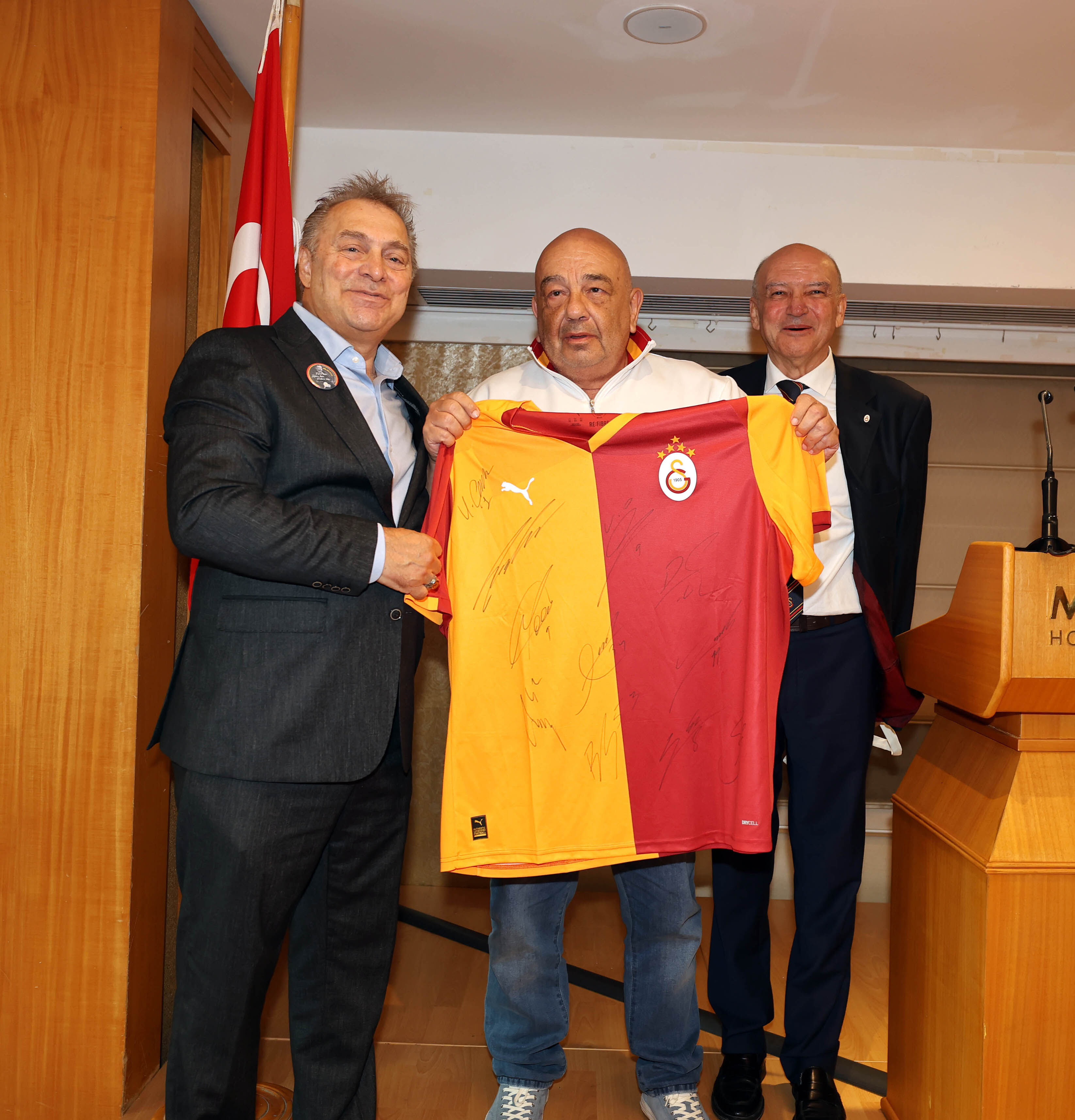 Oğuz Özkardeş, Ahmet Yüce, Eşref Uraz