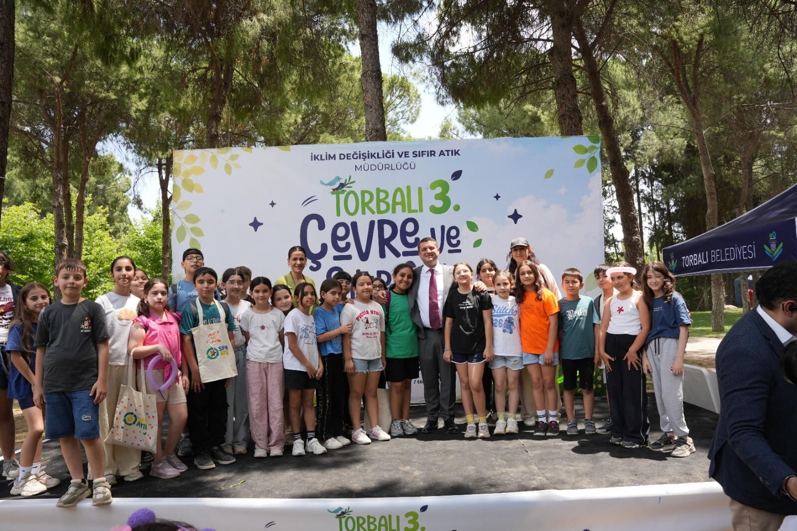 Övünç Demir Tarafından Göreve Gelmesinin Ardından Hayata Geçirilen Ve Bu Yıl Üçüncüsü Düzenlenen İzmir’in En Kapsamlı Çevre Ve Sıfır Atık Festivali, Yüzlerce Vatandaşın Katılımıyla Renkli Görüntülere Sahne Oldu (8)