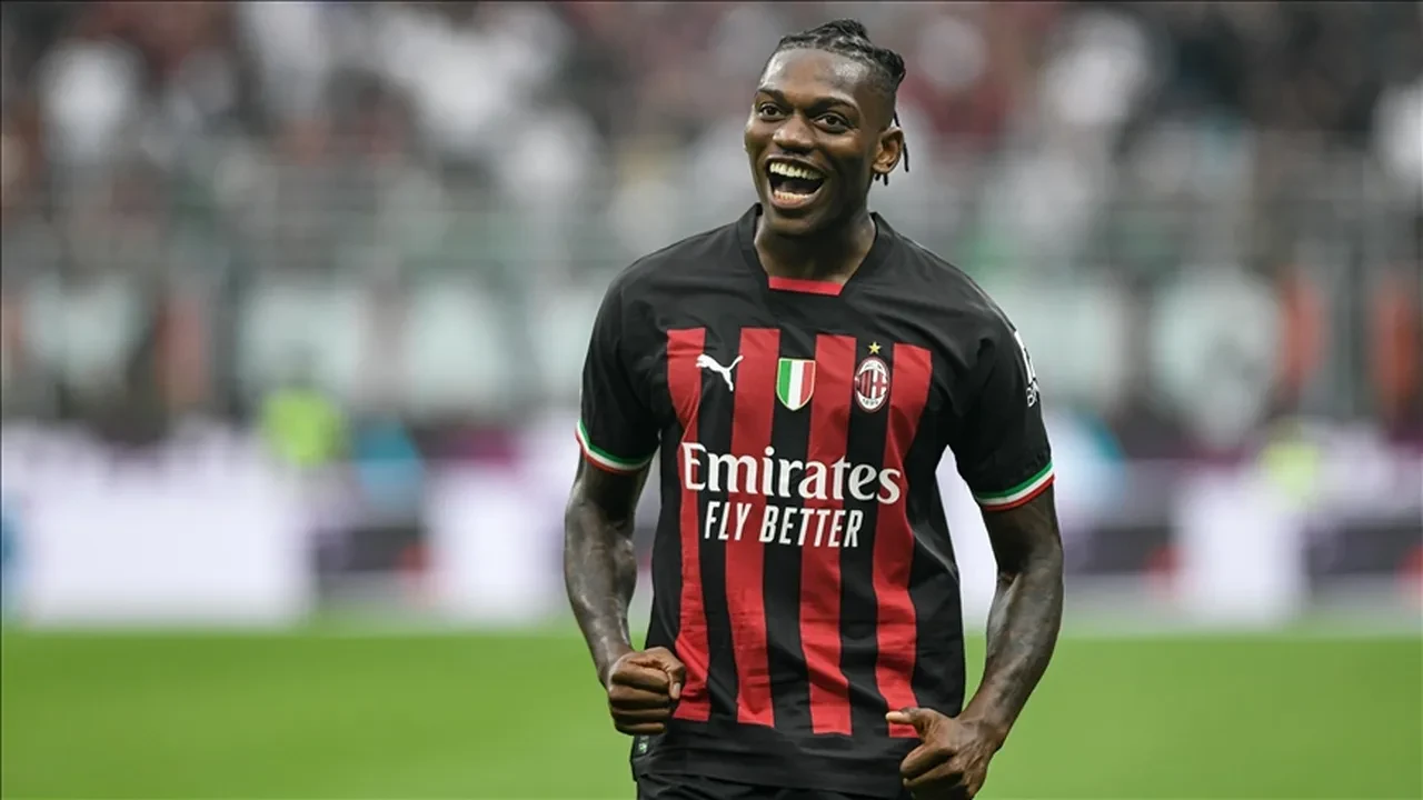 Rafael Leão (4)