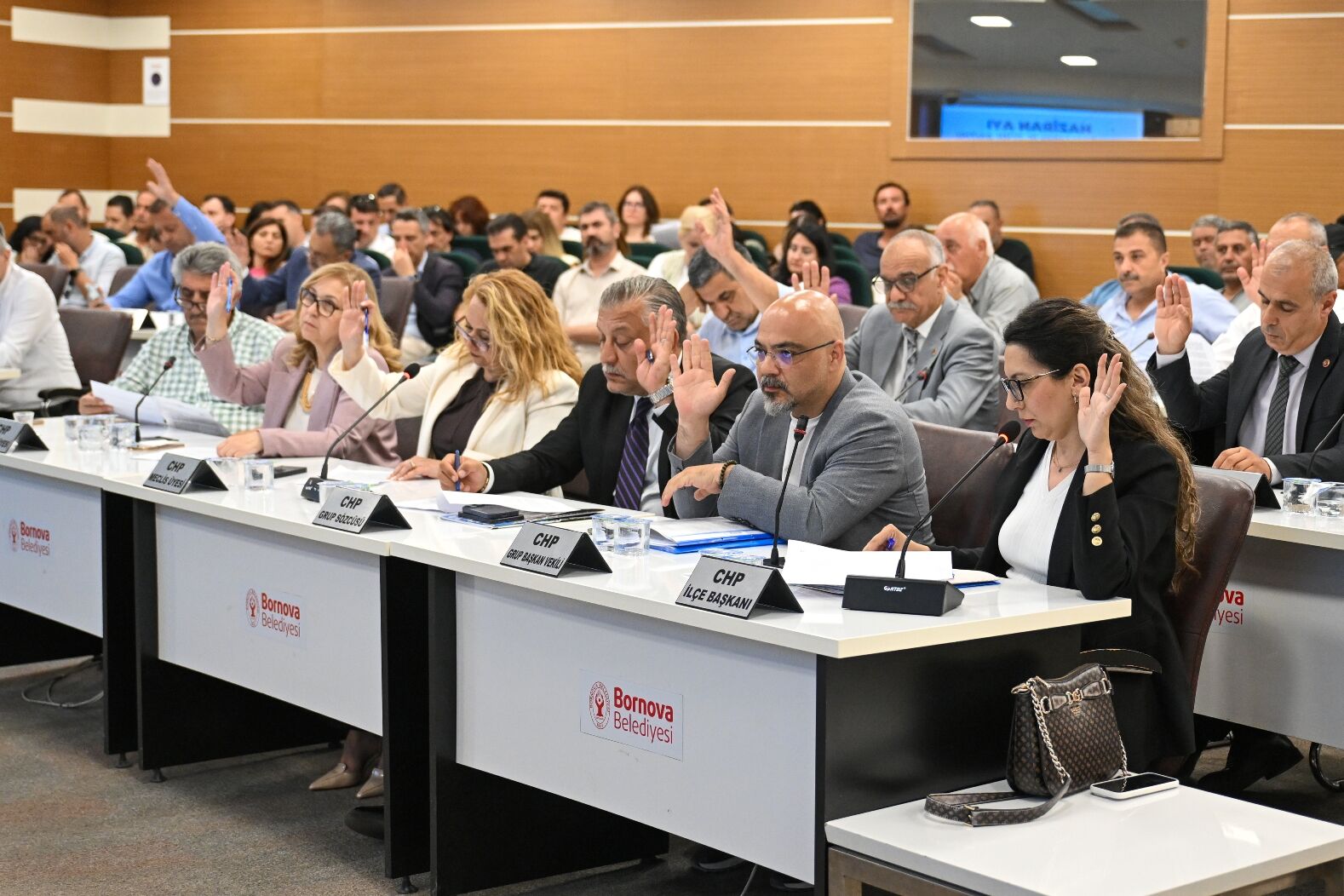 Bornova Belediye Meclisi’nde