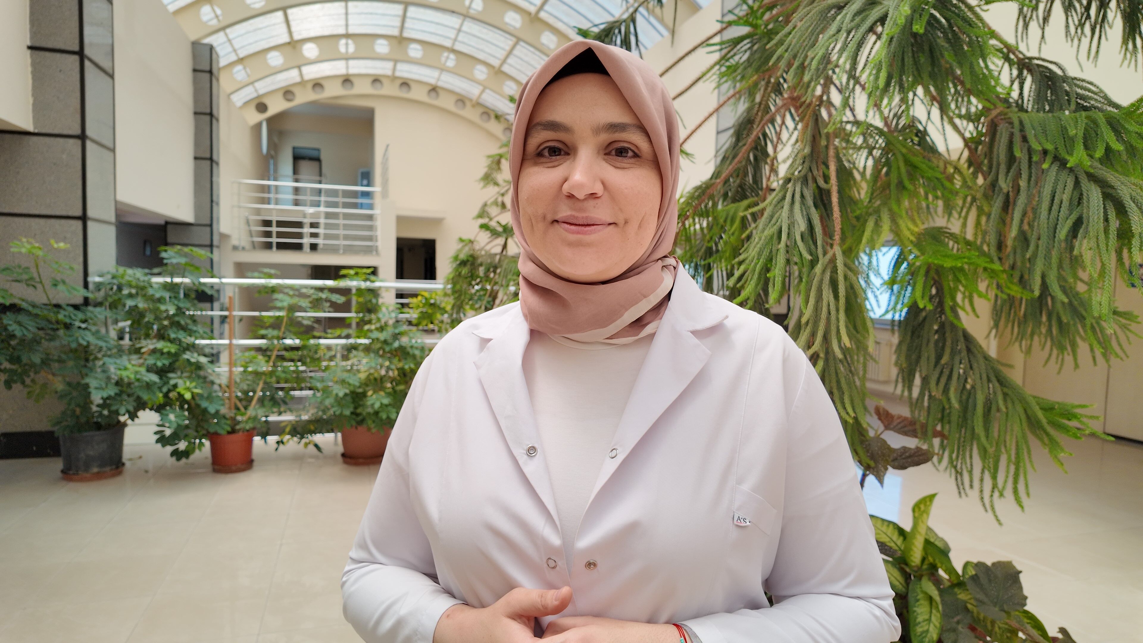 Yaz Aylarında Serinlemek Için Tüketilen Içeceklerde Kullanılan Buzların, Hijyen Kurallarına Uyulmadığında Ciddi Sağlık Riskleri Oluşturabileceği Uyarısı Yapıldı. (3)