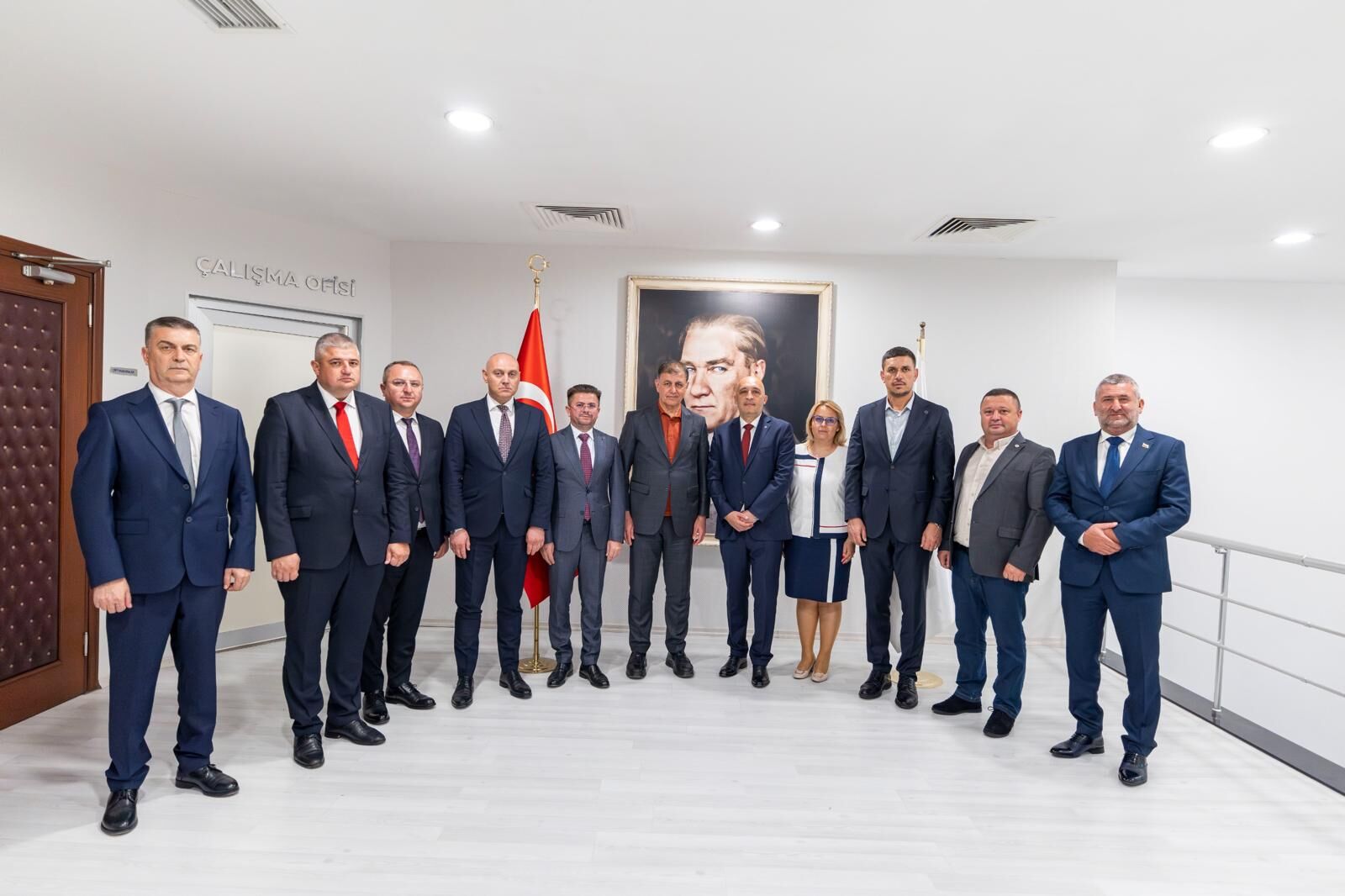 Başkan Tugay: Kardeş kent ilişkilerini ortak projelerle güçlendirelim