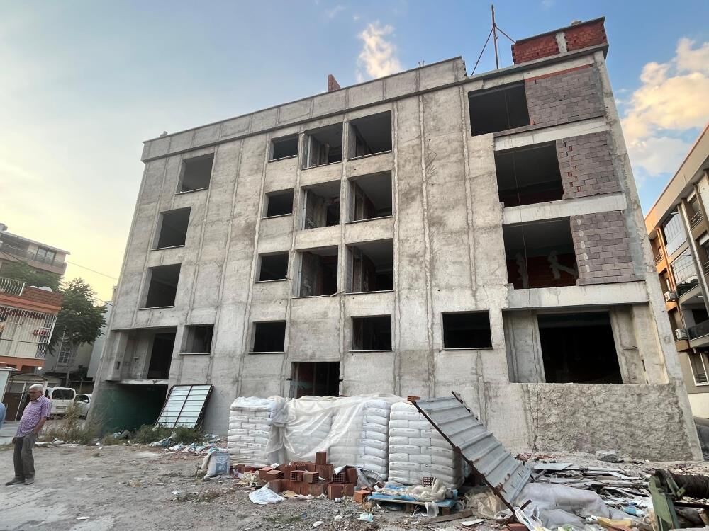 Aynı Daire Çok Insan (1)