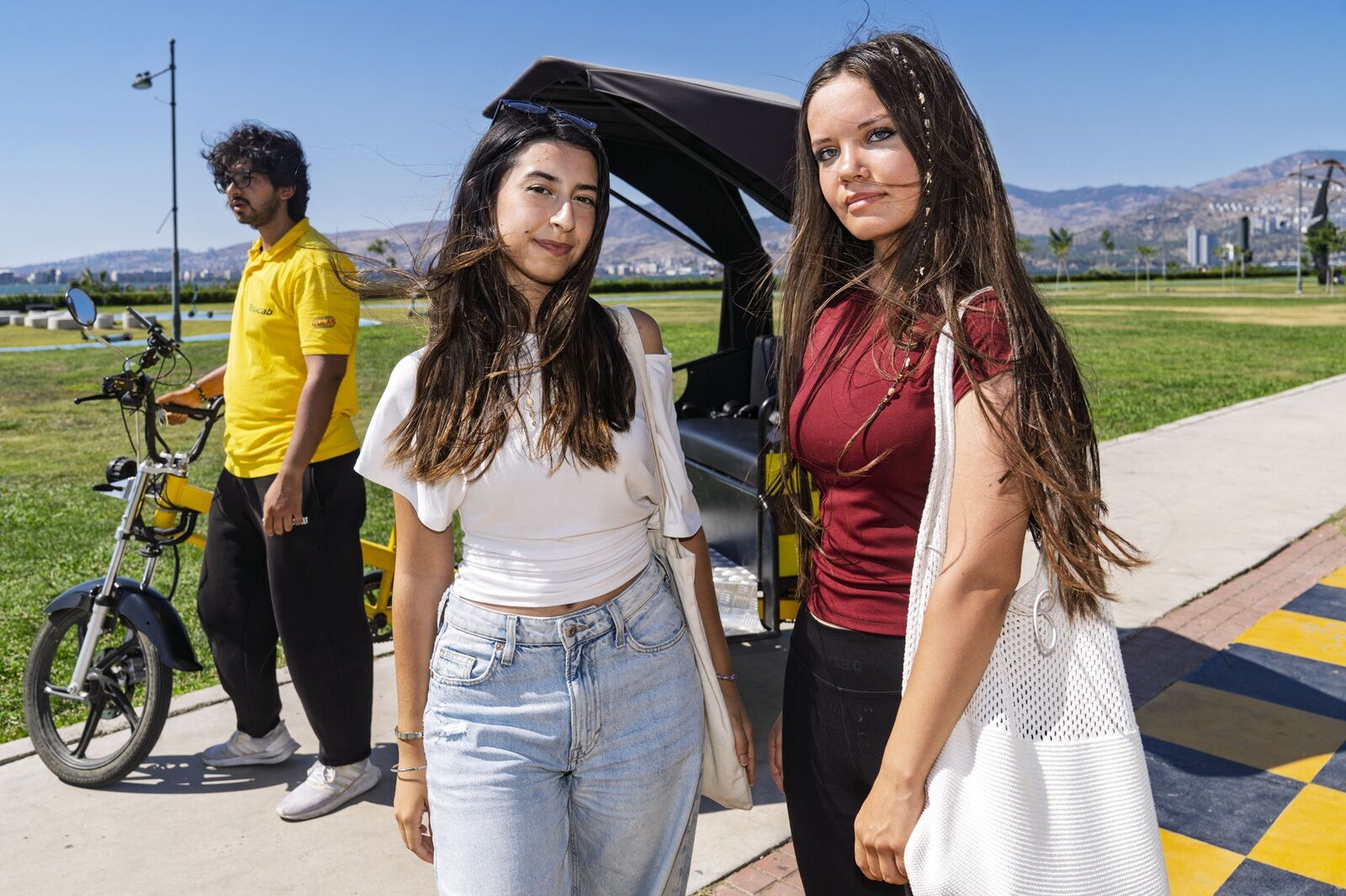 Ayşenur Eryılmaz Melike Karaağaç