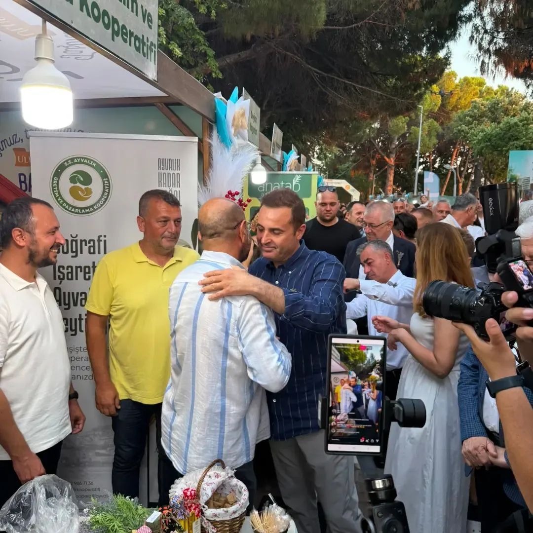 Ayvalik'in Yöresel Lezzetleri̇ 7. Aromaterapi̇ Festi̇vali̇'nde Büyük İlgi̇ Gördü 5