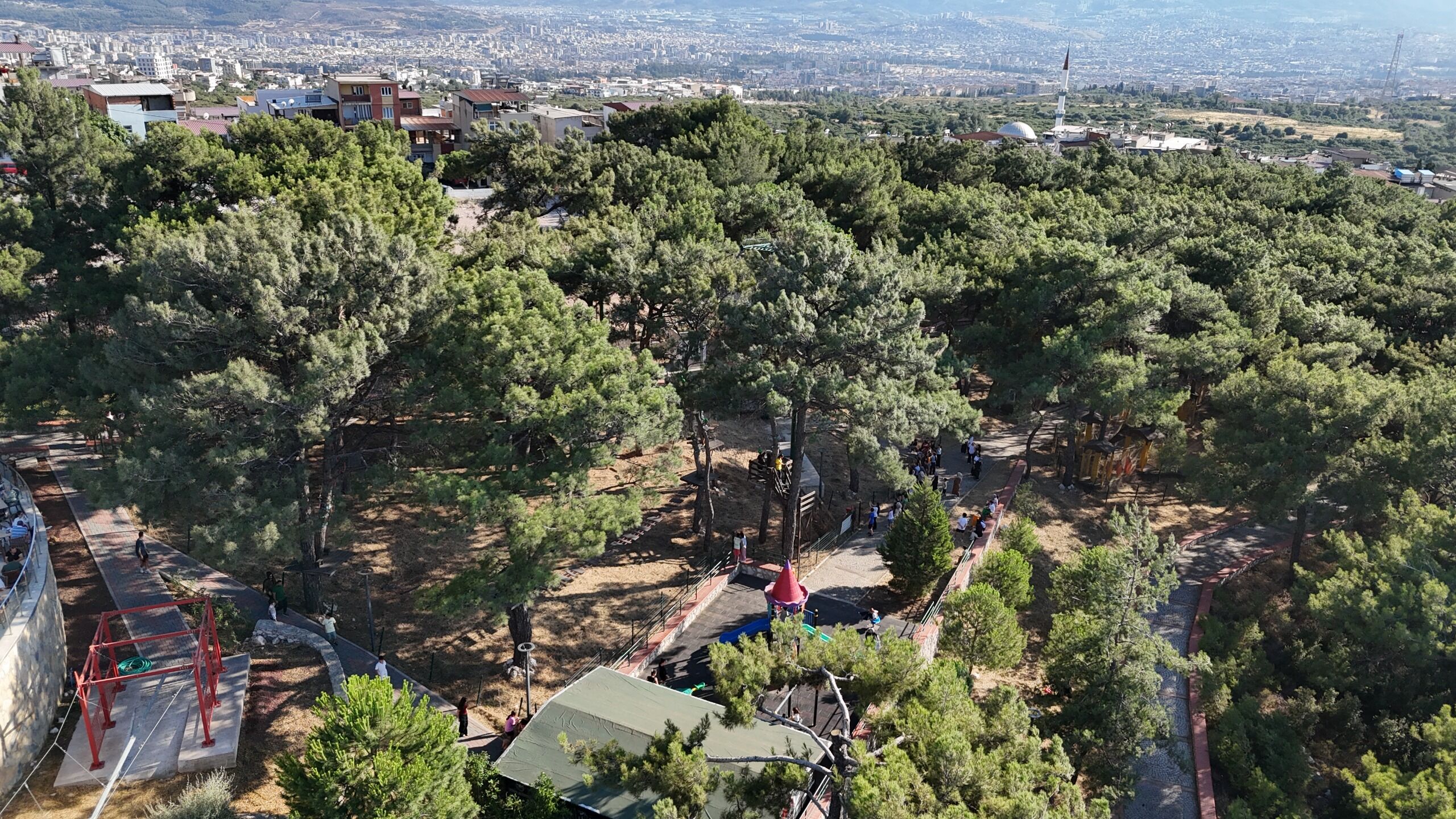 Başkan Mutlu Macera Parkı’nda Çocuklarla Bir Araya Geldi (6)