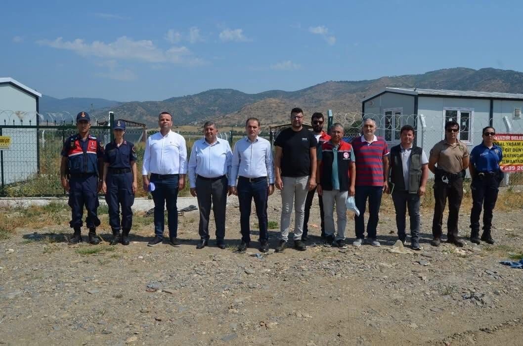 Bayındır’da Sahipsiz Hayvanlar Için Yürütülen Çalışmalar Yerinde Incelendi (1)
