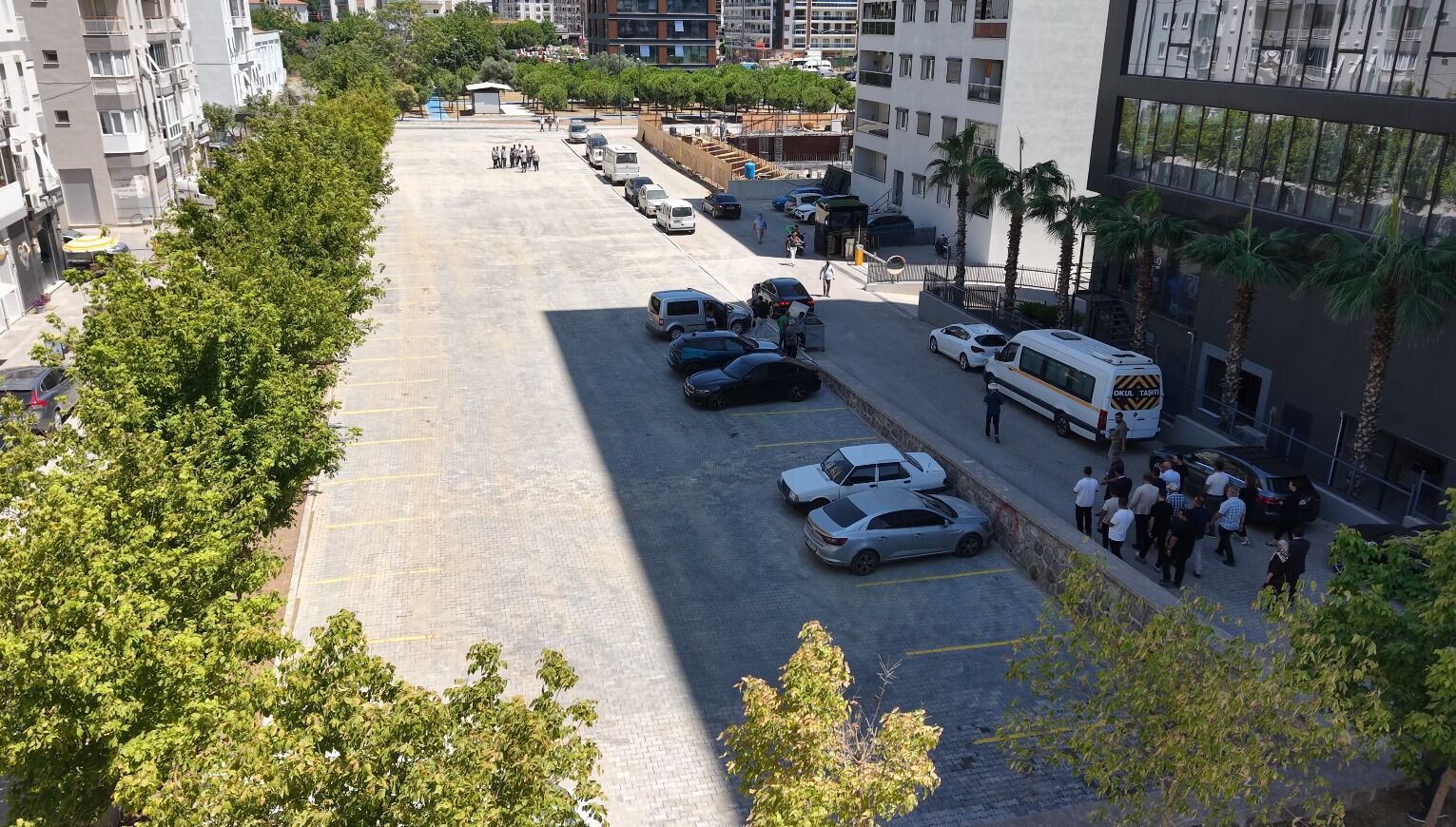 Bayrakli’ya Yeni̇ Park Ve Otopark (5)